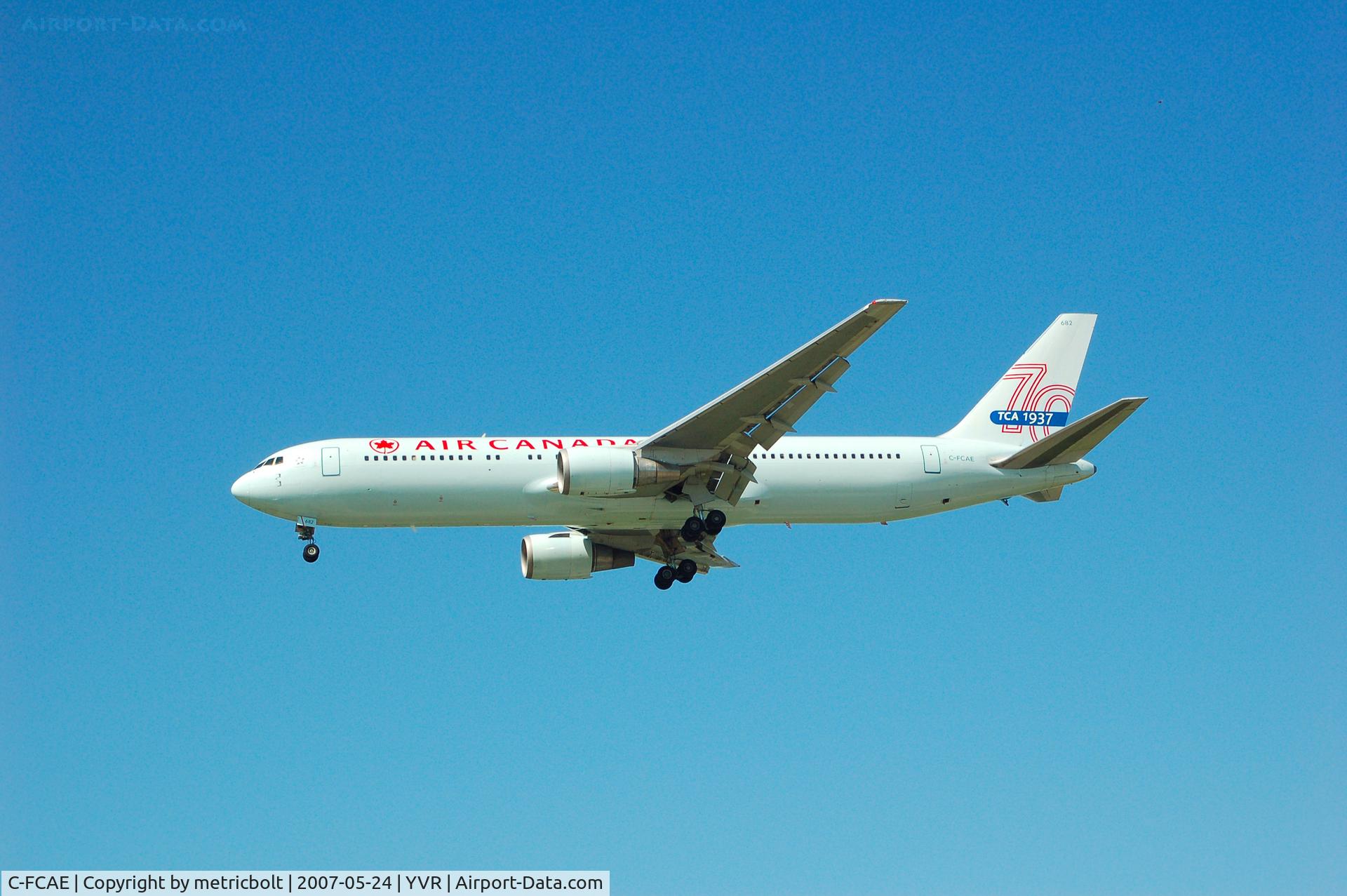 C-FCAE, 1988 Boeing 767-375/ER C/N 24083, Landing at YVR