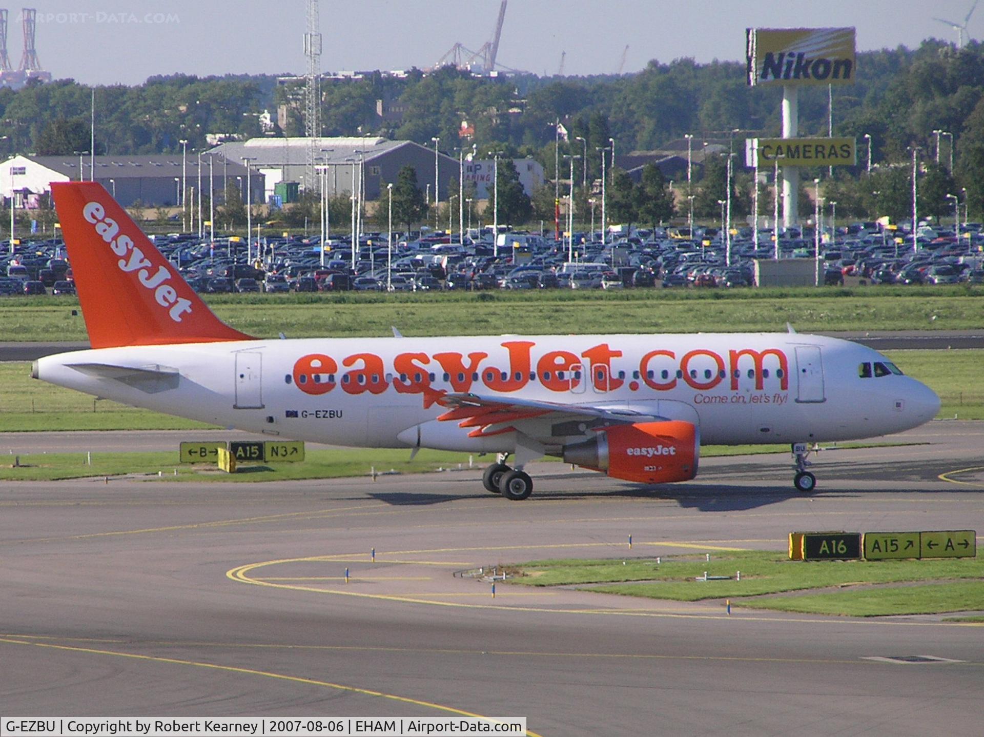 G-EZBU, 2007 Airbus A319-111 C/N 3118, Easy Jet taxiing for take-off