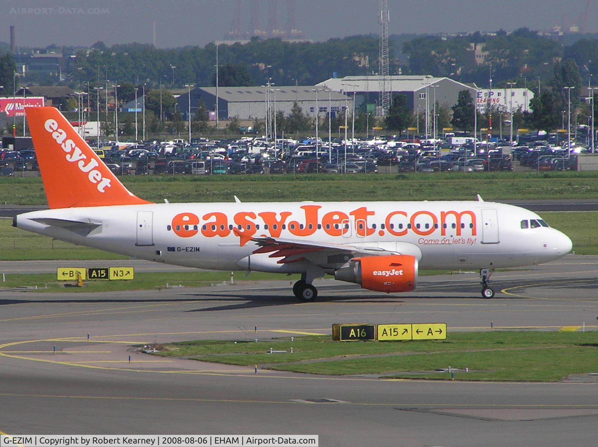 G-EZIM, 2005 Airbus A319-111 C/N 2495, Easy Jet taxiing for take-off