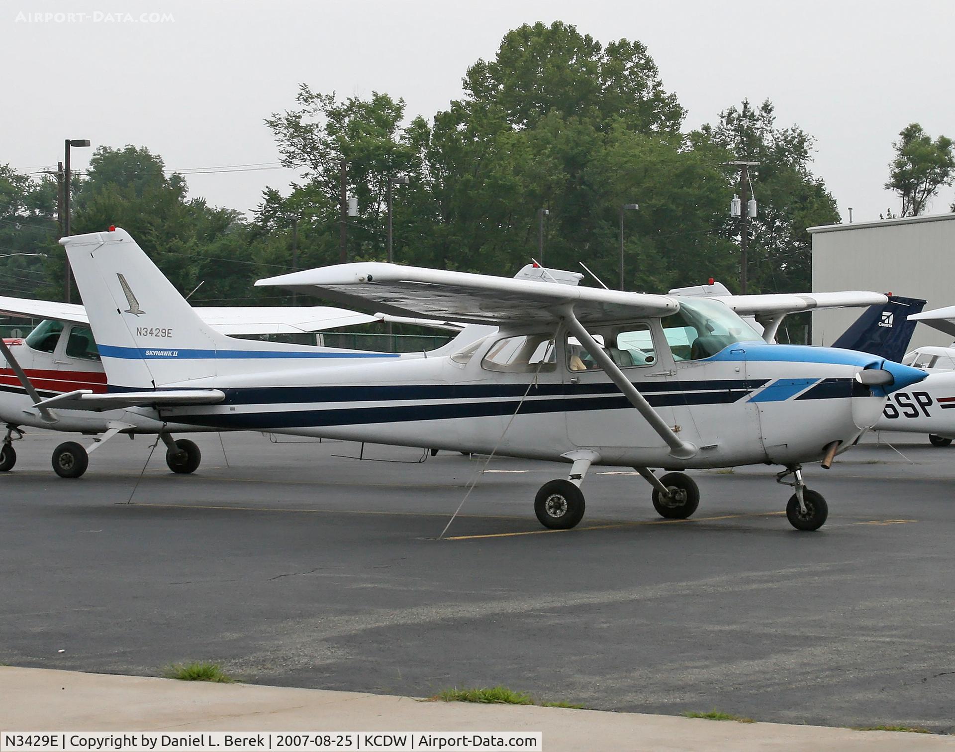 N3429E, 1978 Cessna 172N C/N 17271545, Nice 1978 Skyhawk awaits its next mission at Essex County.