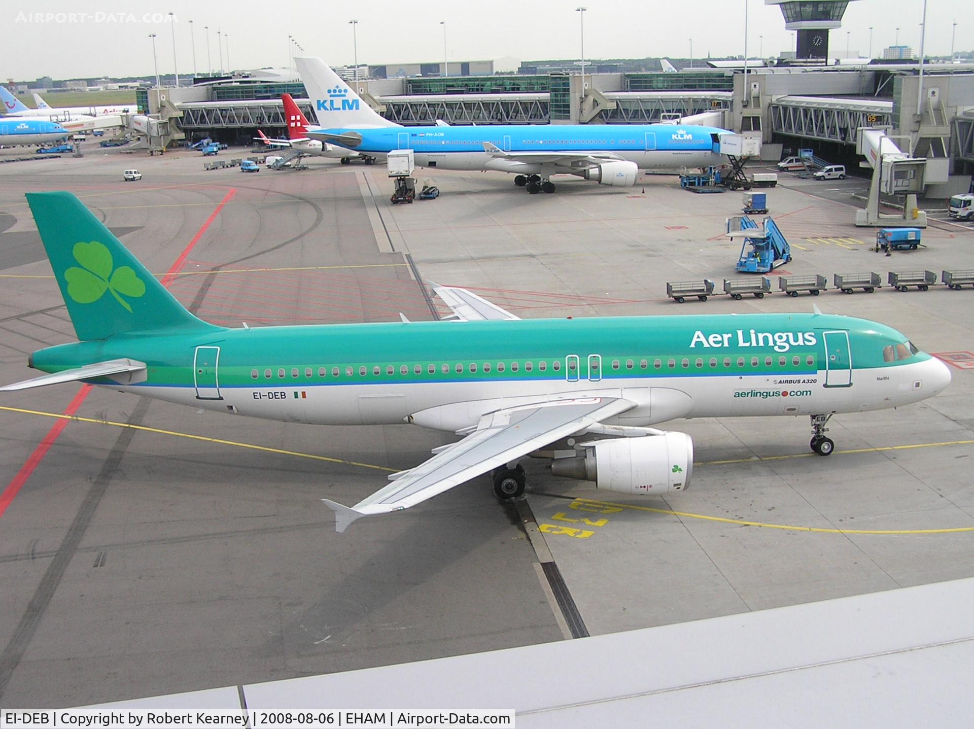 EI-DEB, 2004 Airbus A320-214 C/N 2206, Aer Lingus going onto stand