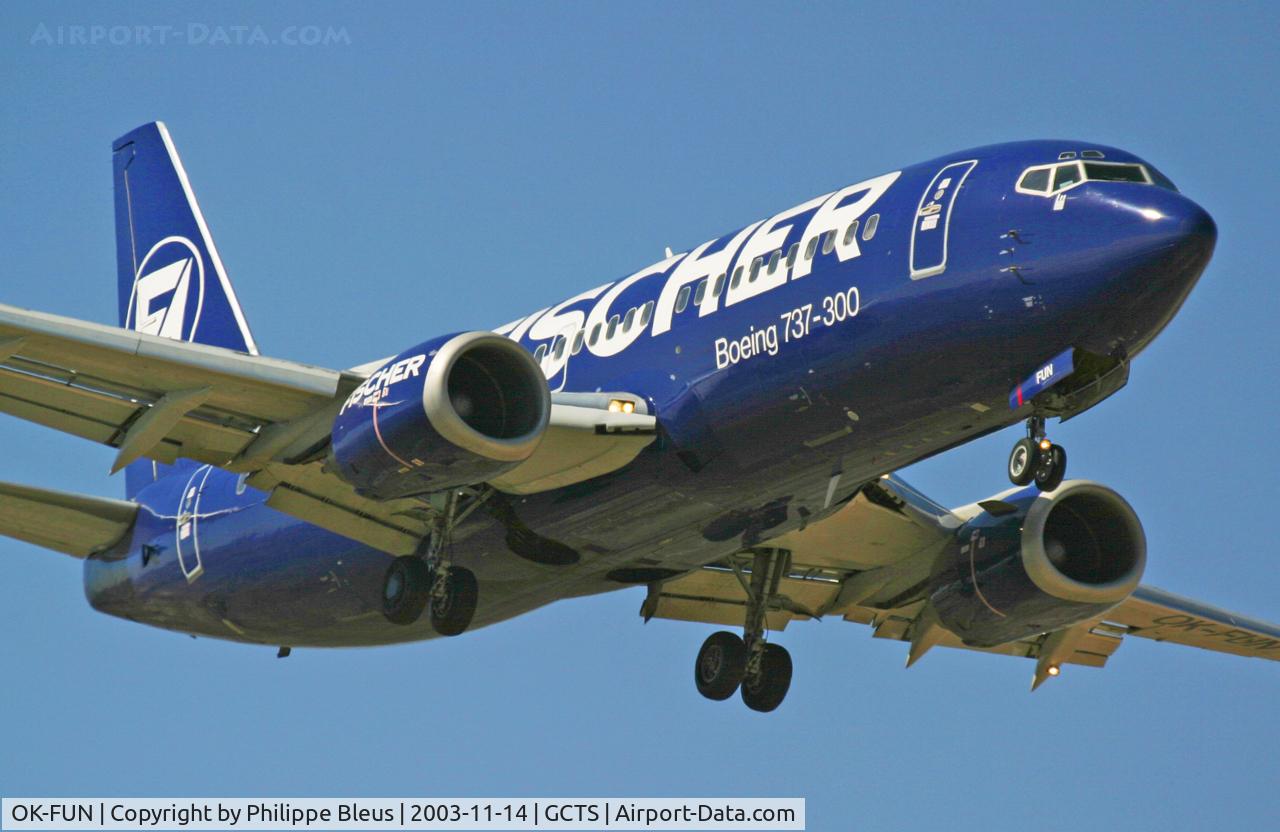 OK-FUN, 1997 Boeing 737-33A C/N 27910, Blue devil on short final rwy 08.