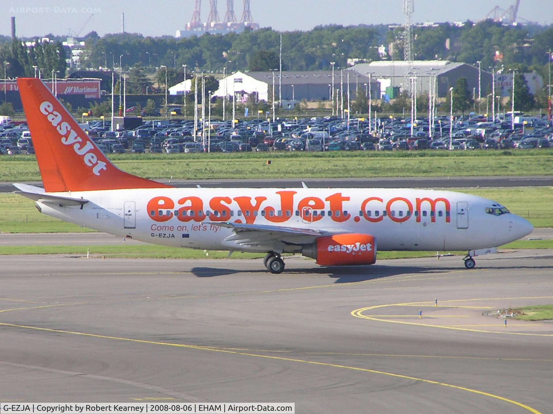 G-EZJA, 2000 Boeing 737-73V C/N 30235, Easy Jet going to stand