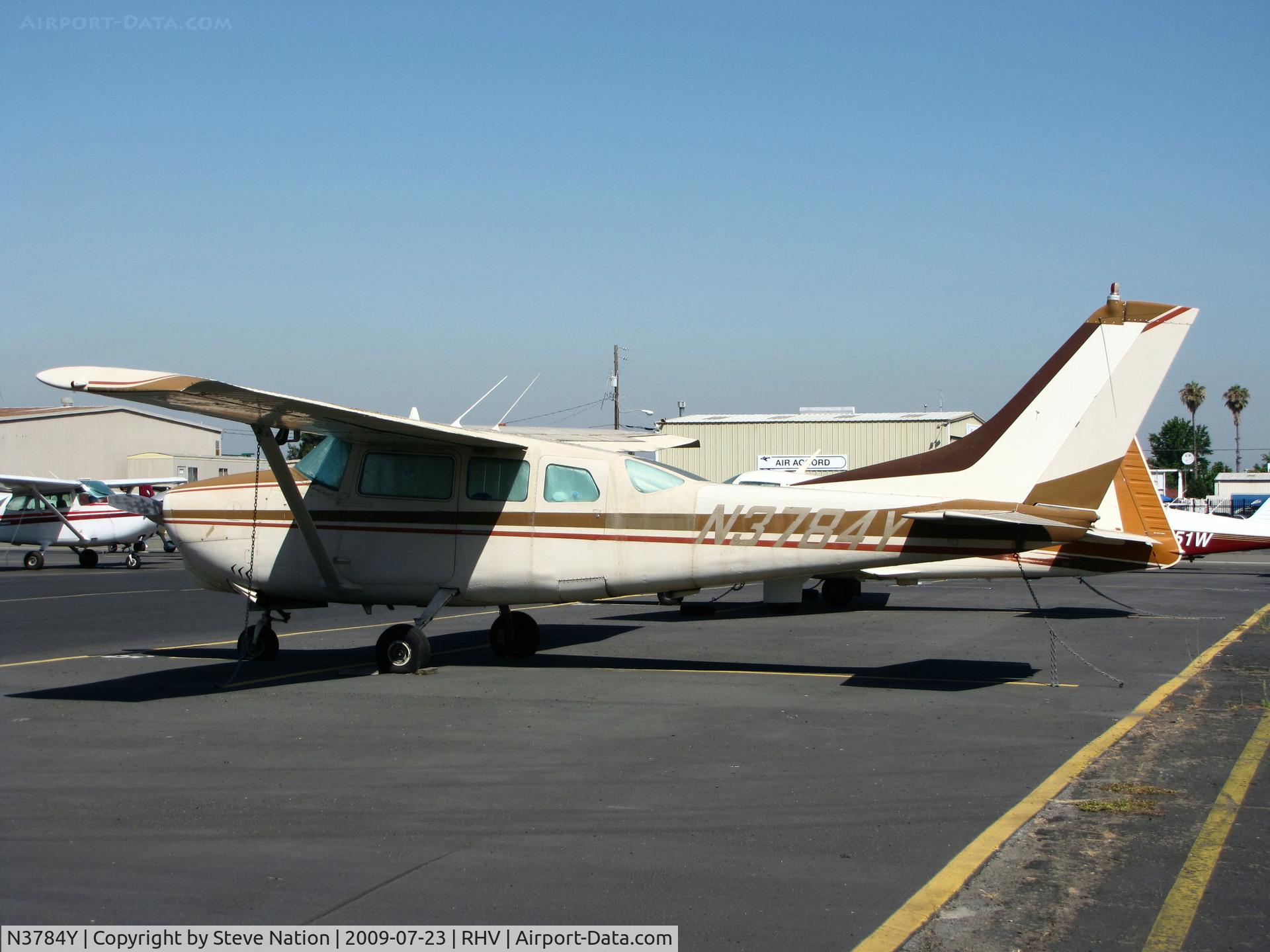 N2129C, 2003 Cessna 172S C/N 172S9436, 1963 Cessna 210D @ Reid-Hillview (San Jose), CA