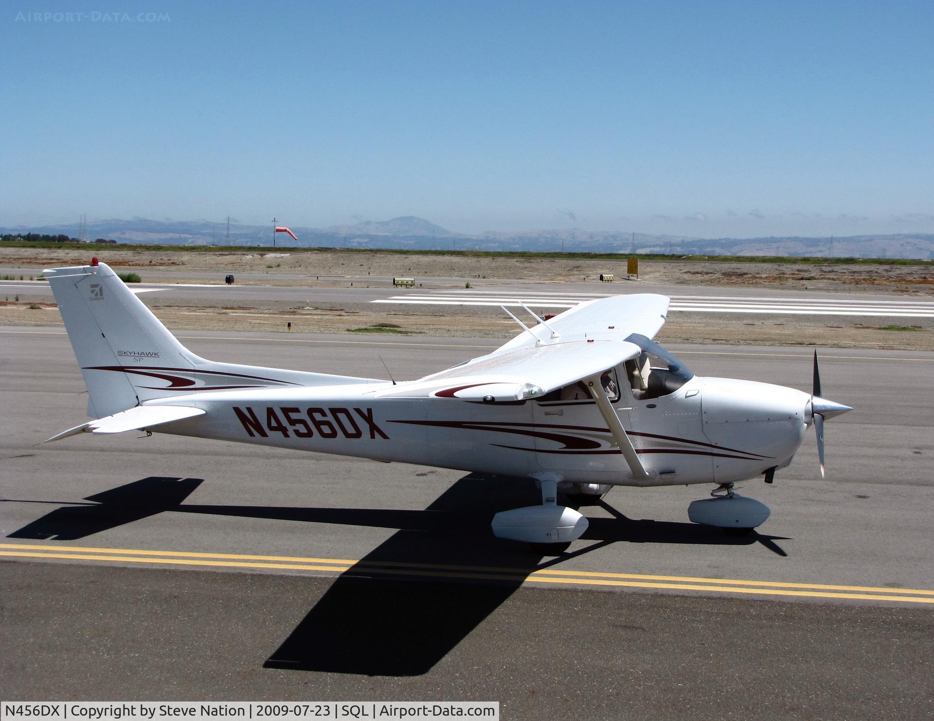 N456DX, 2005 Cessna 172S C/N 172S9871, 2005 Cessna 172S taxiing @ San Carlos Muni, CA