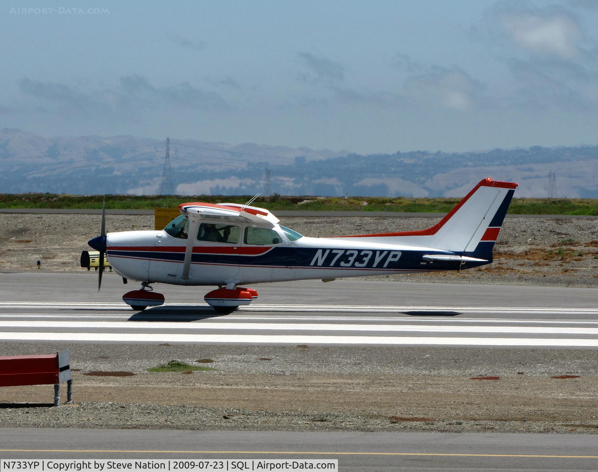 N733YP, 1977 Cessna 172N C/N 17268657, 1977 Cessna 172N taking-off @ San Carlos Muni, CA