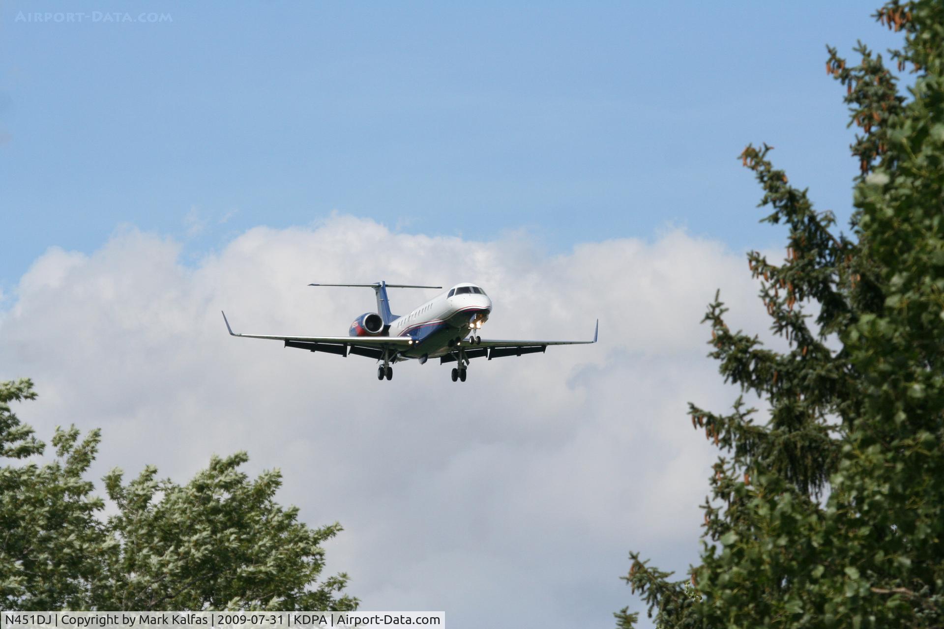 N451DJ, 2004 Embraer EMB-135BJ Legacy C/N 145789, DJT Embraer EMB-135BJ, N451DJ on final 20R KDPA.