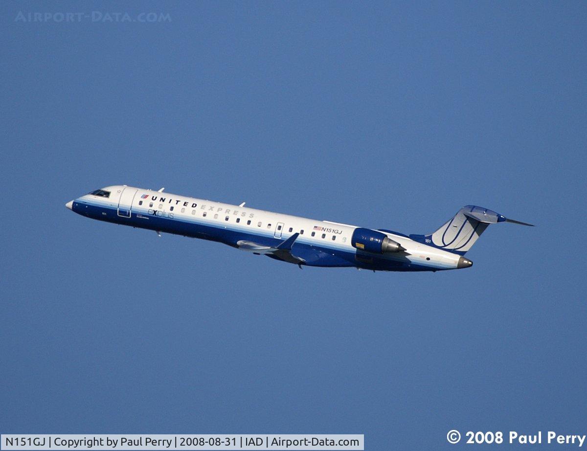 N151GJ, 2005 Bombardier CRJ-702 (CL-600-2C10) Regional Jet C/N 10216, United airborne