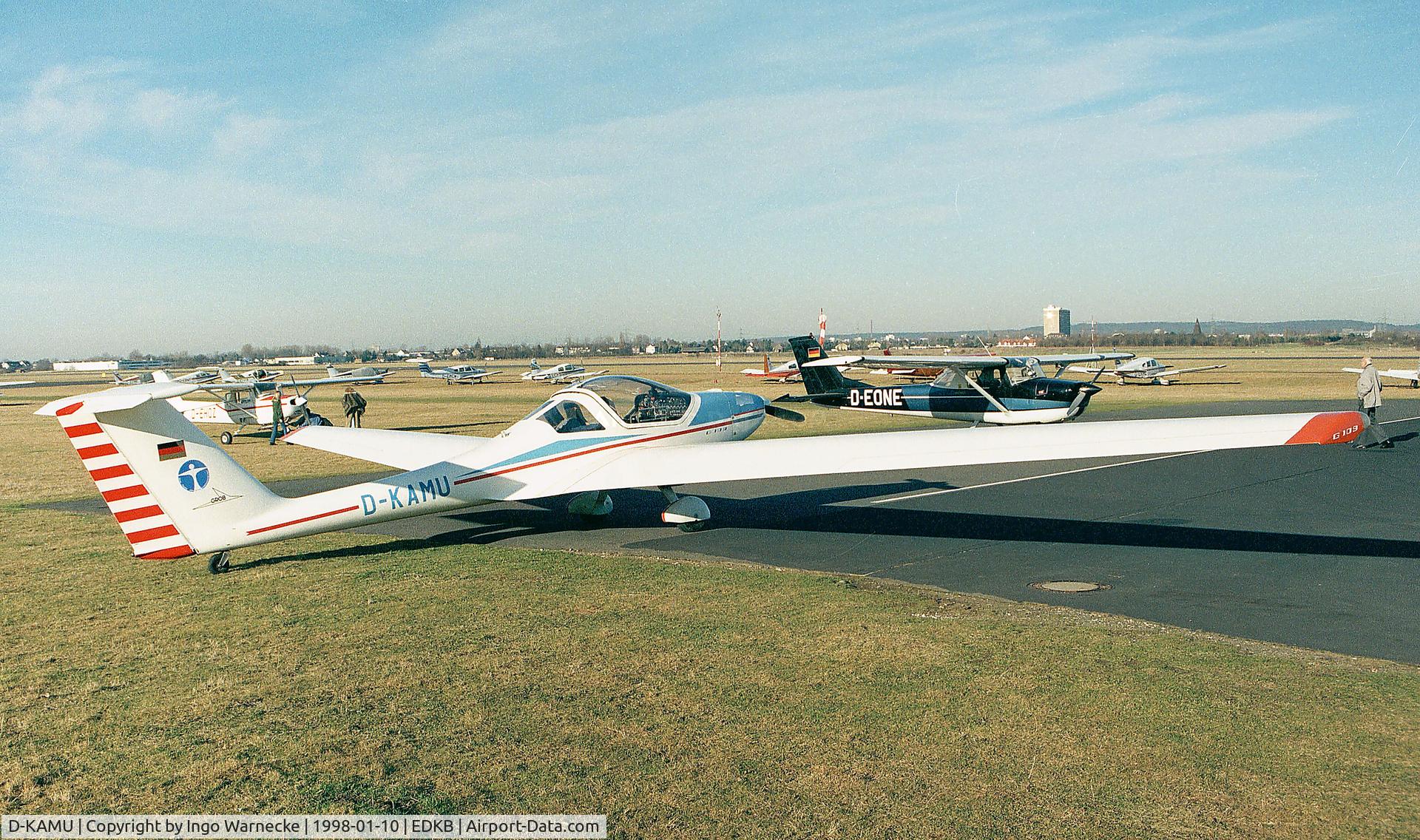 D-KAMU, Grob G-109 C/N 6138, Grob G.109 at Bonn-Hangelar airfield