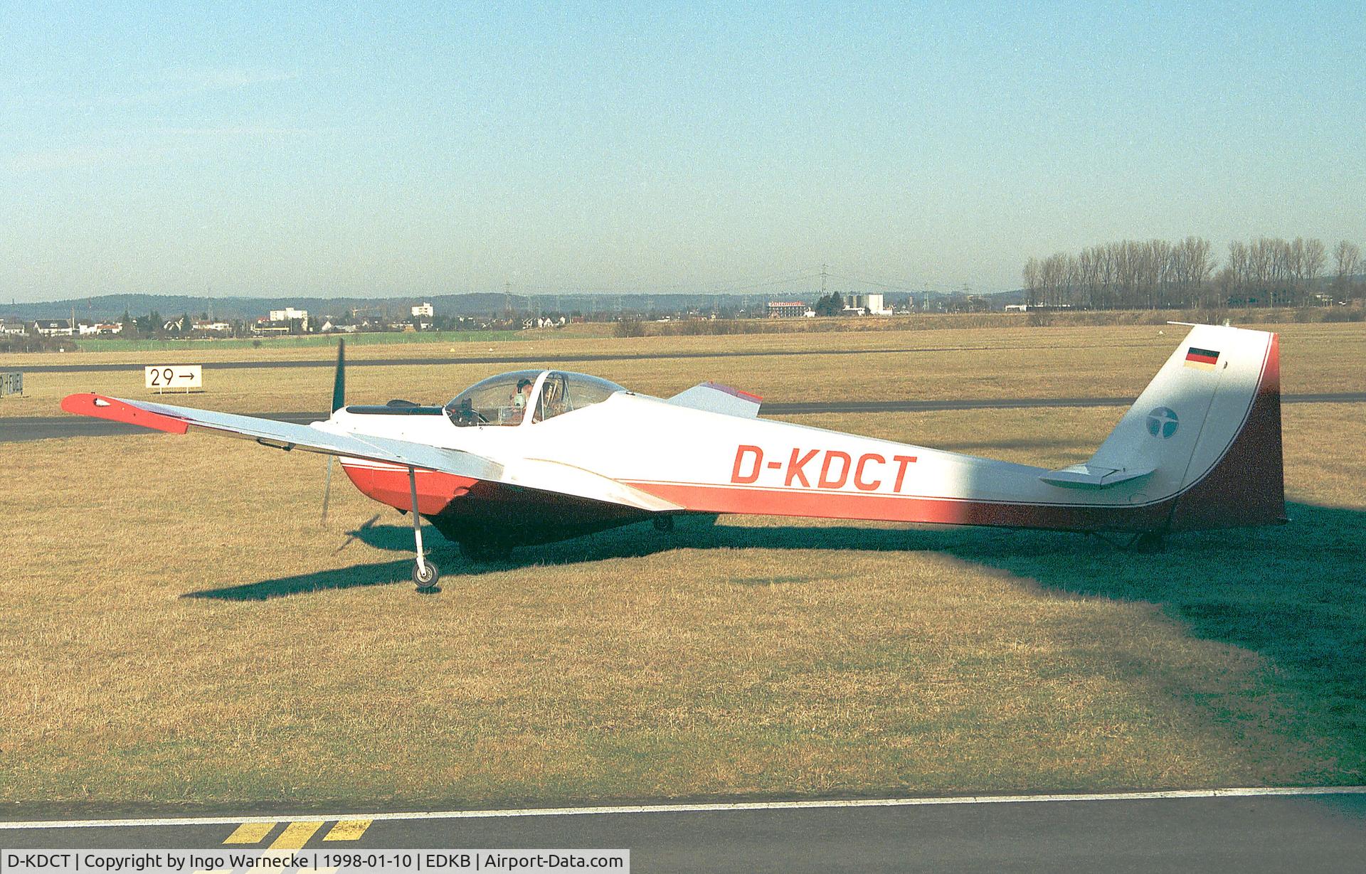 D-KDCT, Scheibe SF-25C Falke C/N 44240, Scheibe SF-25C Falke at Bonn-Hangelar airfield