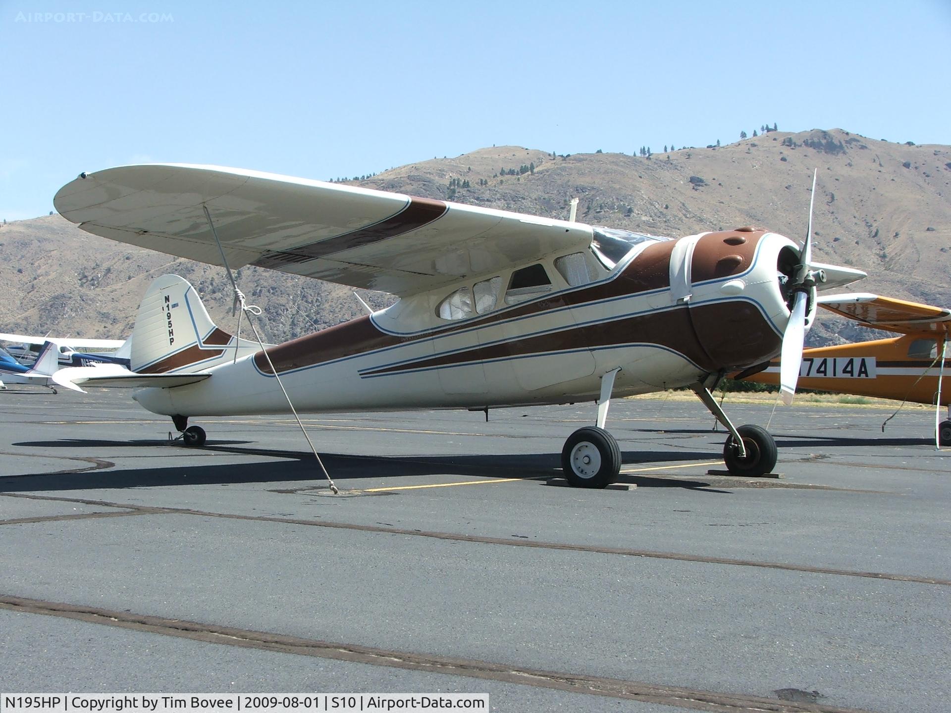 N195HP, 1952 Cessna 195A C/N 7899, Great looking ship