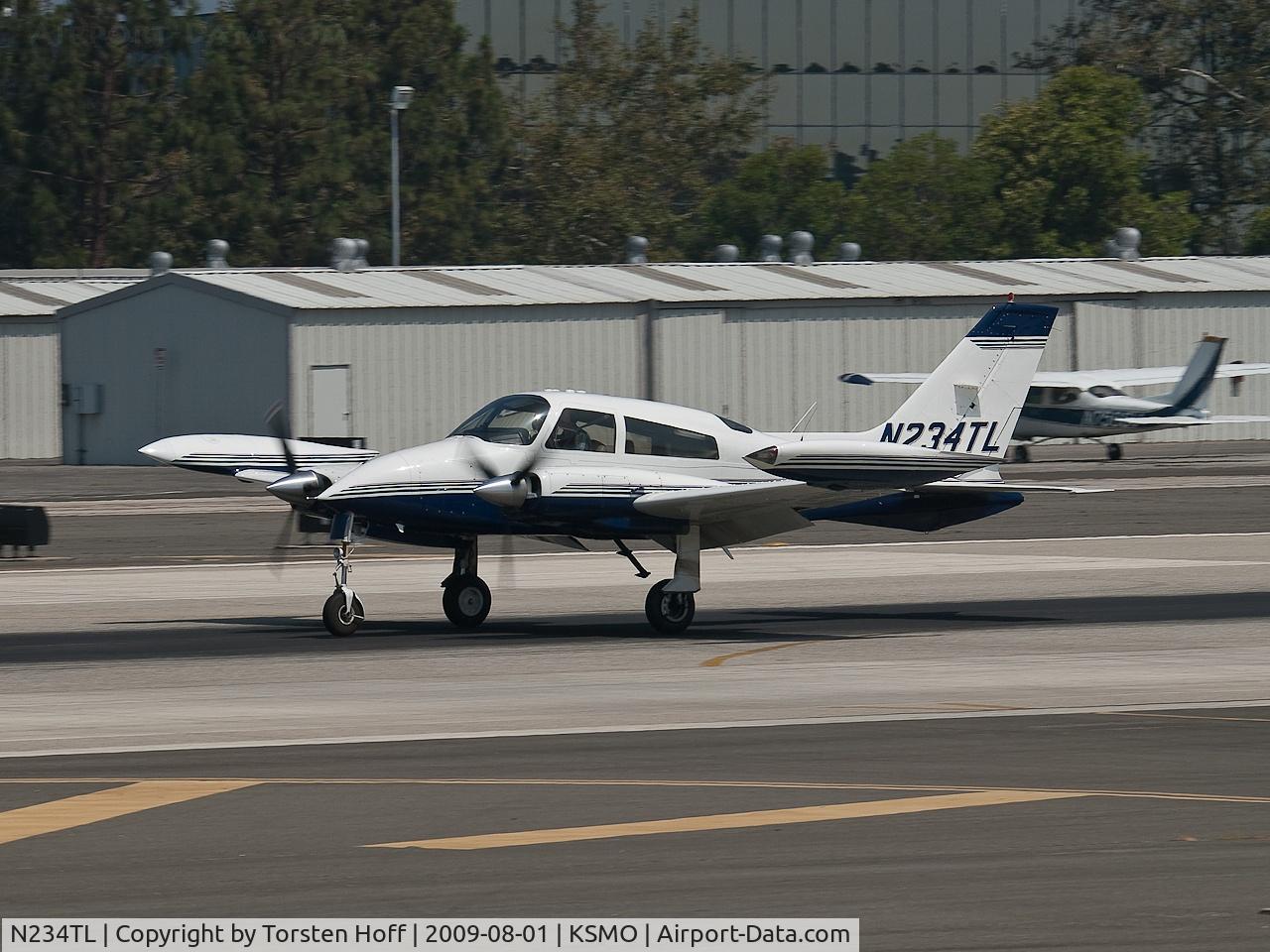 N234TL, 1974 Cessna 310Q C/N 310Q0957, N234TL arriving on RWY 21