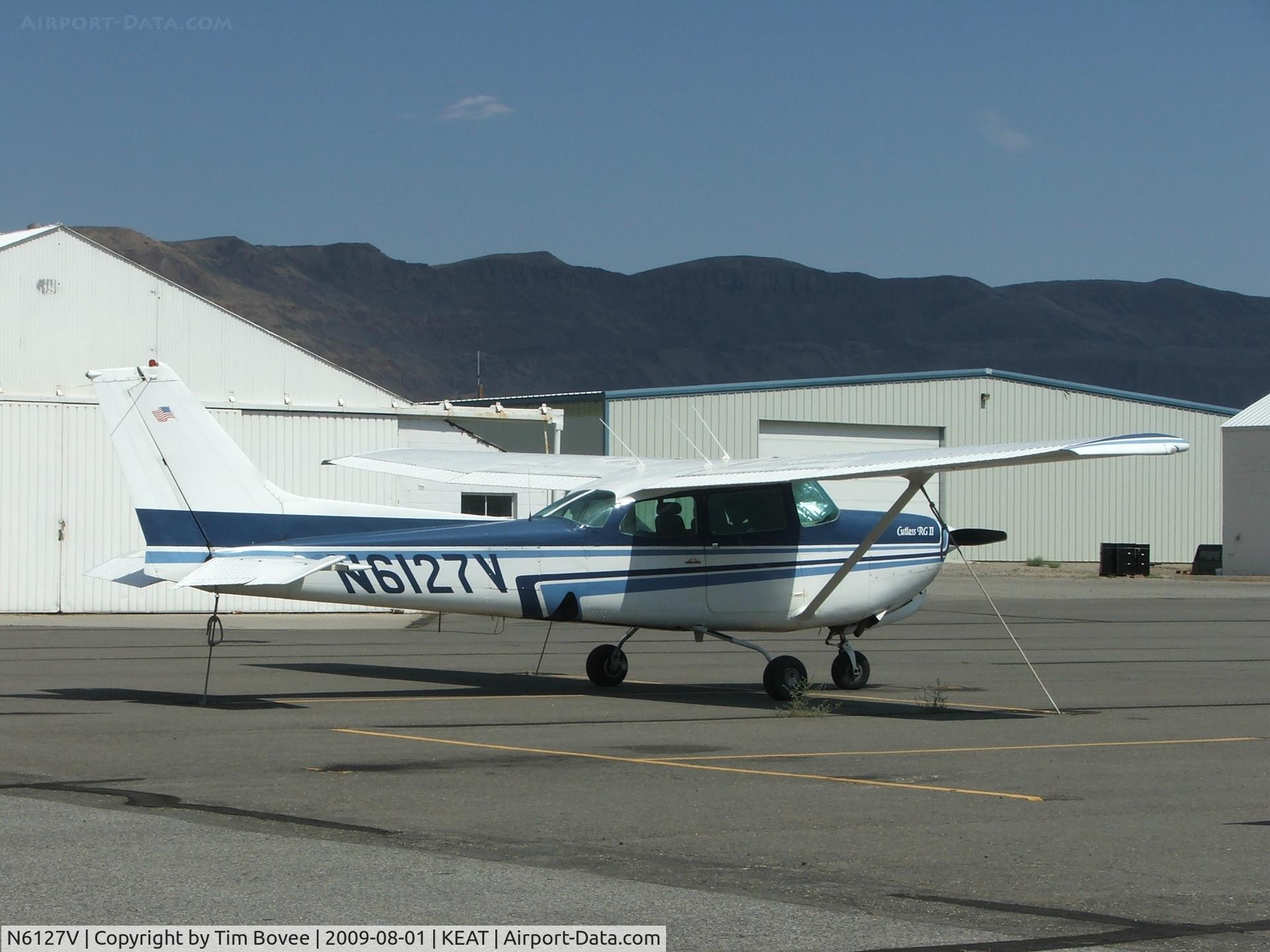 N6127V, 1980 Cessna 172RG Cutlass RG C/N 172RG0583, Ready to tuck and scoot right along