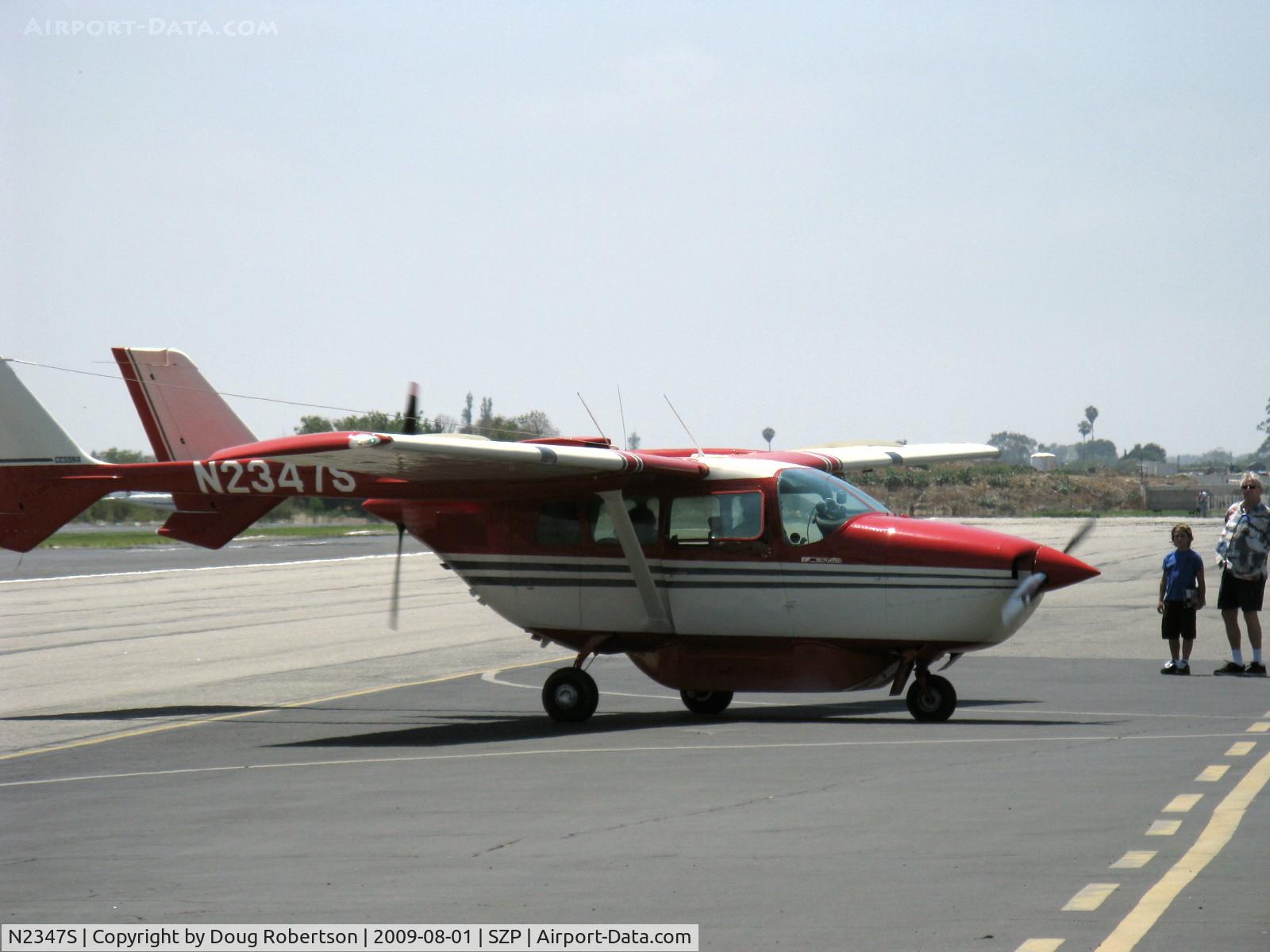 N2347S, 1967 Cessna 337B Super Skymaster C/N 337-0647, 1967 Cessna 337B SUPER SKYMASTER, two Continental IO-360 210 Hp each, retractible gear, underbelly cargo pannier, taxi