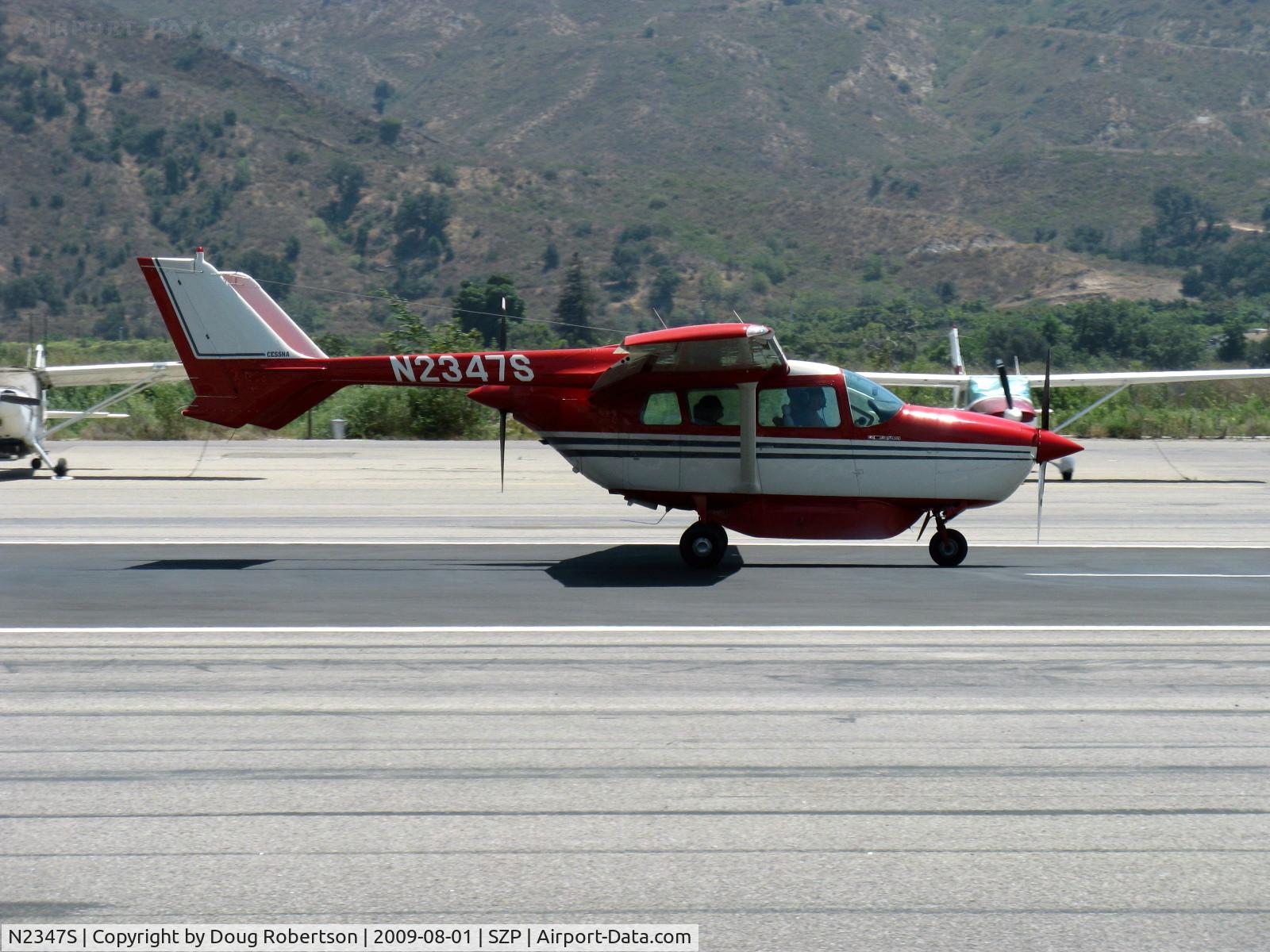 N2347S, 1967 Cessna 337B Super Skymaster C/N 337-0647, 1967 Cessna 337B SUPER SKYMASTER, two Continental IO-360 210 Hp each, retractible gear, underbelly cargo pannier, landing roll Rwy 22