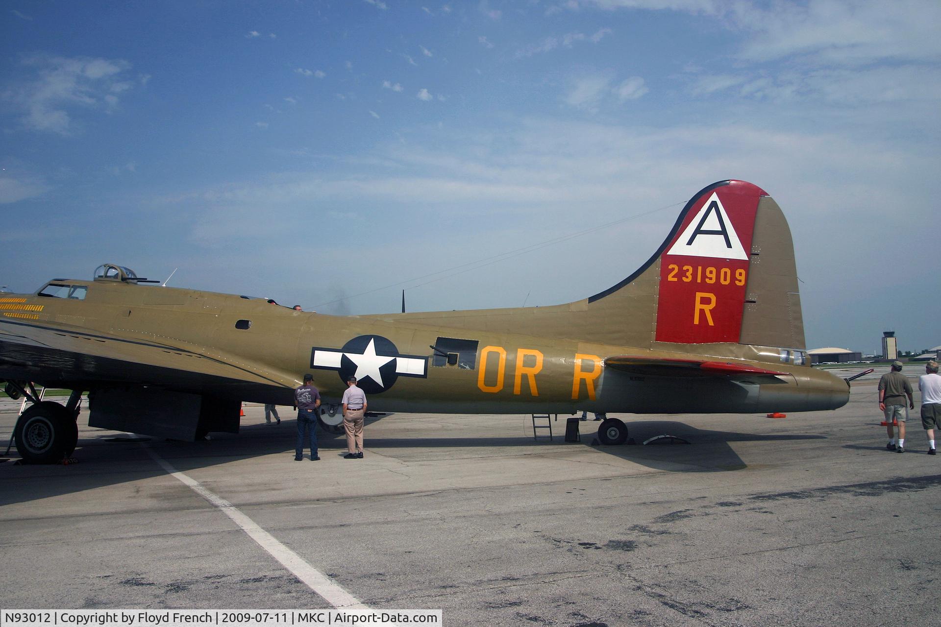 N93012, 1944 Boeing B-17G-30-BO Flying Fortress C/N 32264, Collins Foundation Expo at Kansas City, MO.
