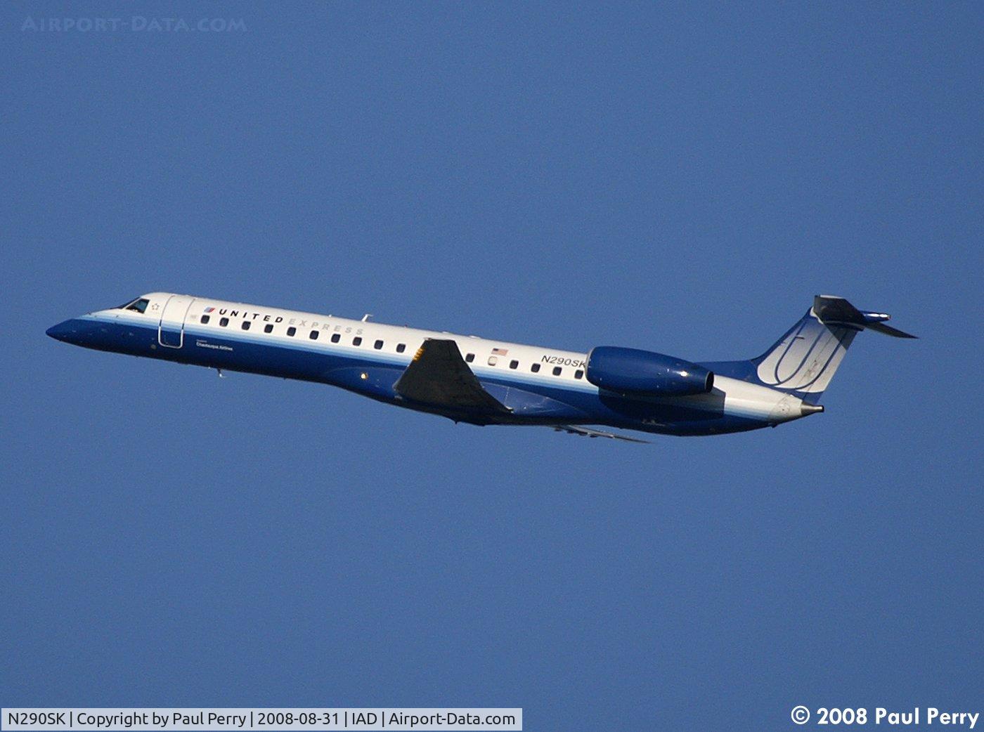 N290SK, 2001 Embraer ERJ-145LR (EMB-145LR) C/N 145474, Familiar sight, another EMB-145 getting up