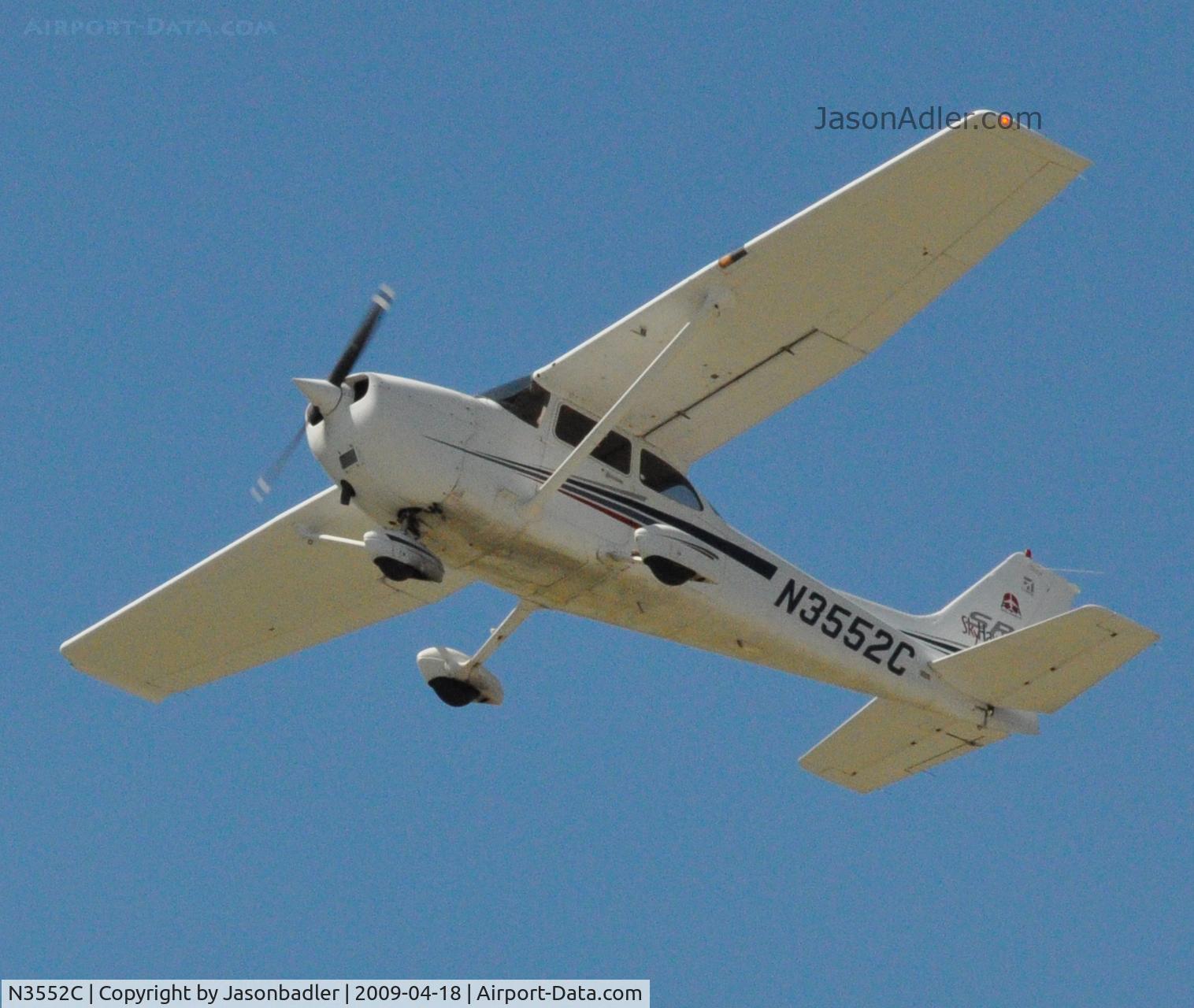 N3552C, 2001 Cessna 172S C/N 172S8900, Peter O. Knight airshow Davis Island Tampa Florida