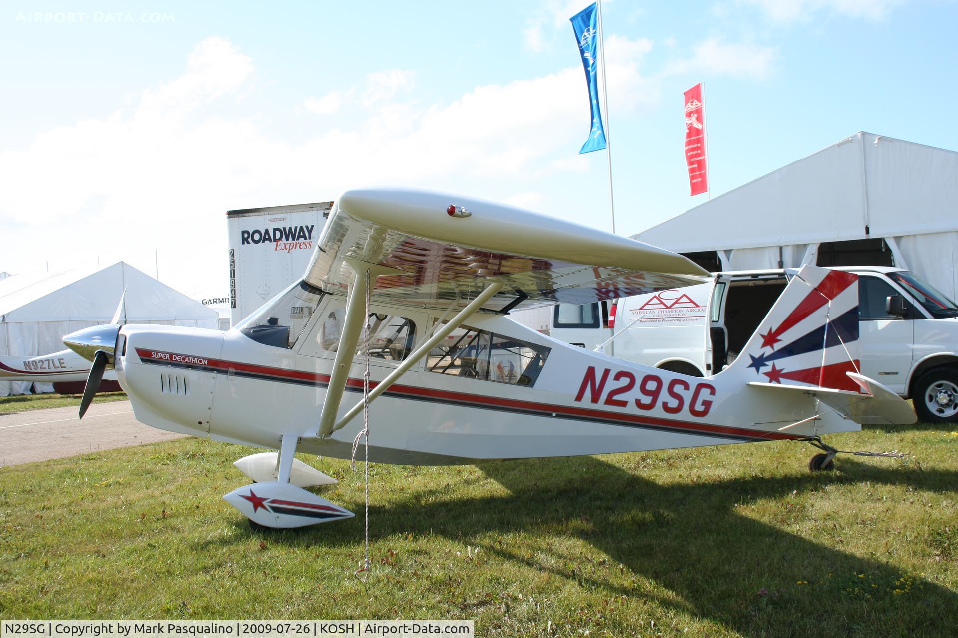 N29SG, 1992 American Champion 8KCAB Super Decathlon C/N 1084-2009, American 8KCAB