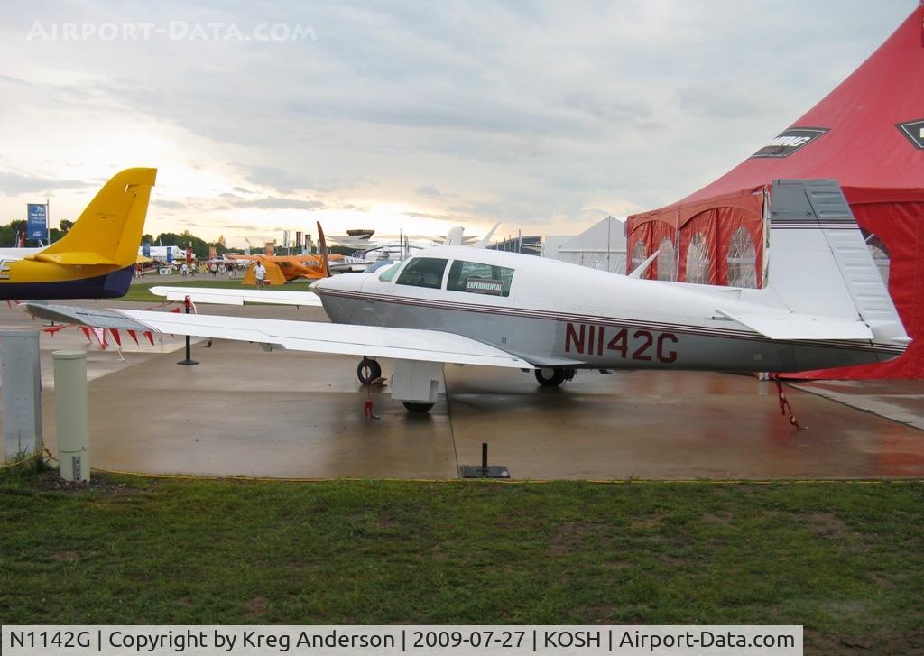 N1142G, 1981 Mooney M20J 201 C/N 24-1172, EAA Airventure 2009