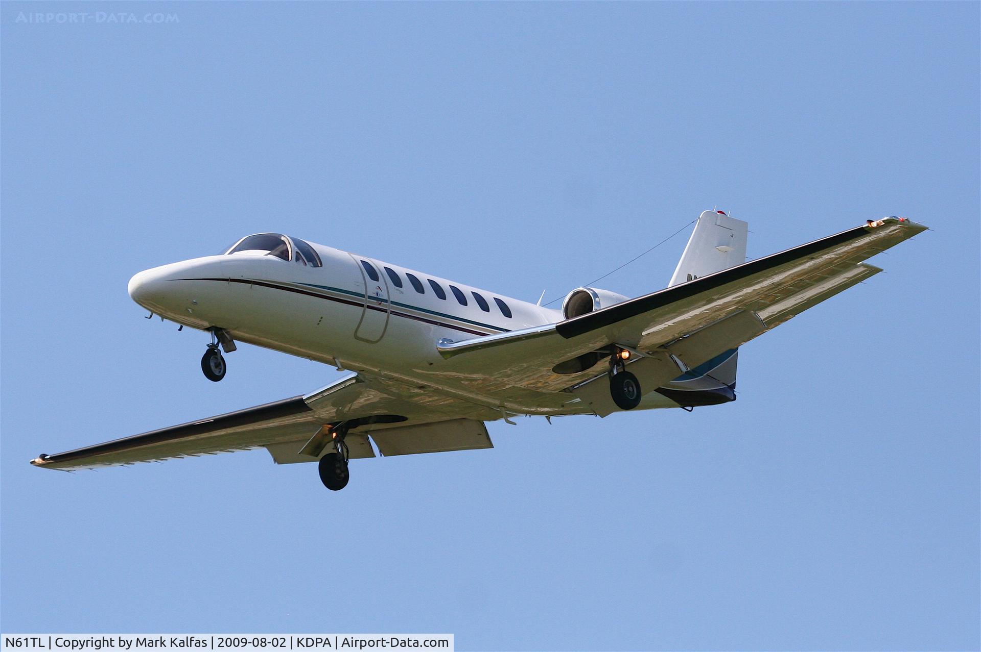 N61TL, 1998 Cessna 560 C/N 560-0461, Cessna 560, N61TL on approach RWY 20R KDPA.