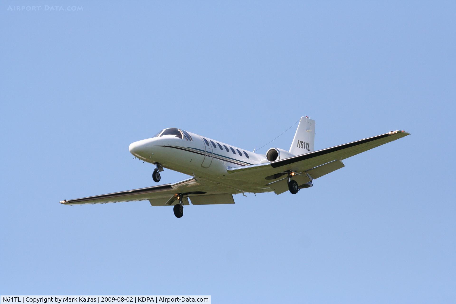 N61TL, 1998 Cessna 560 C/N 560-0461, Cessna 560, N61TL on approach RWY 20R KDPA.