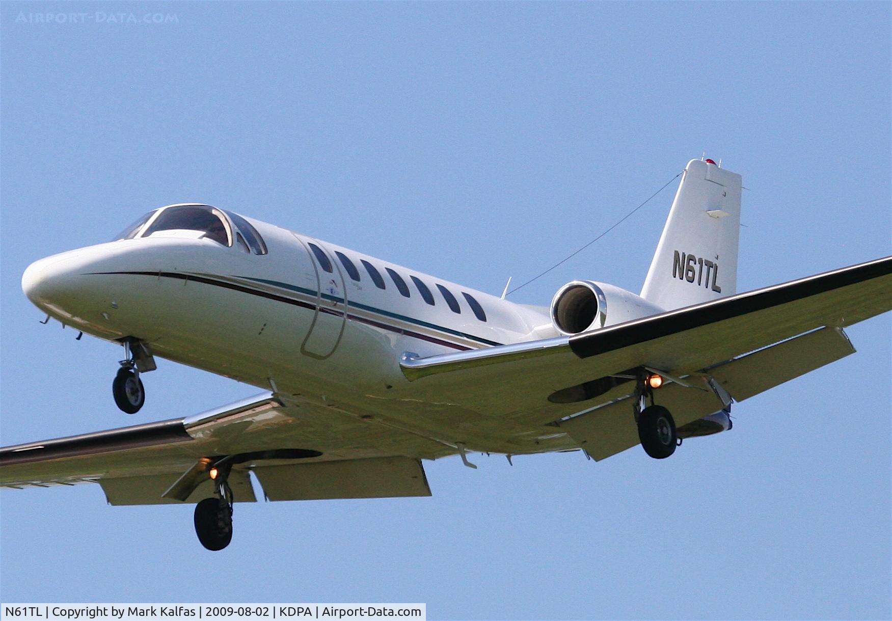 N61TL, 1998 Cessna 560 C/N 560-0461, Cessna 560, N61TL on approach RWY 20R KDPA.
