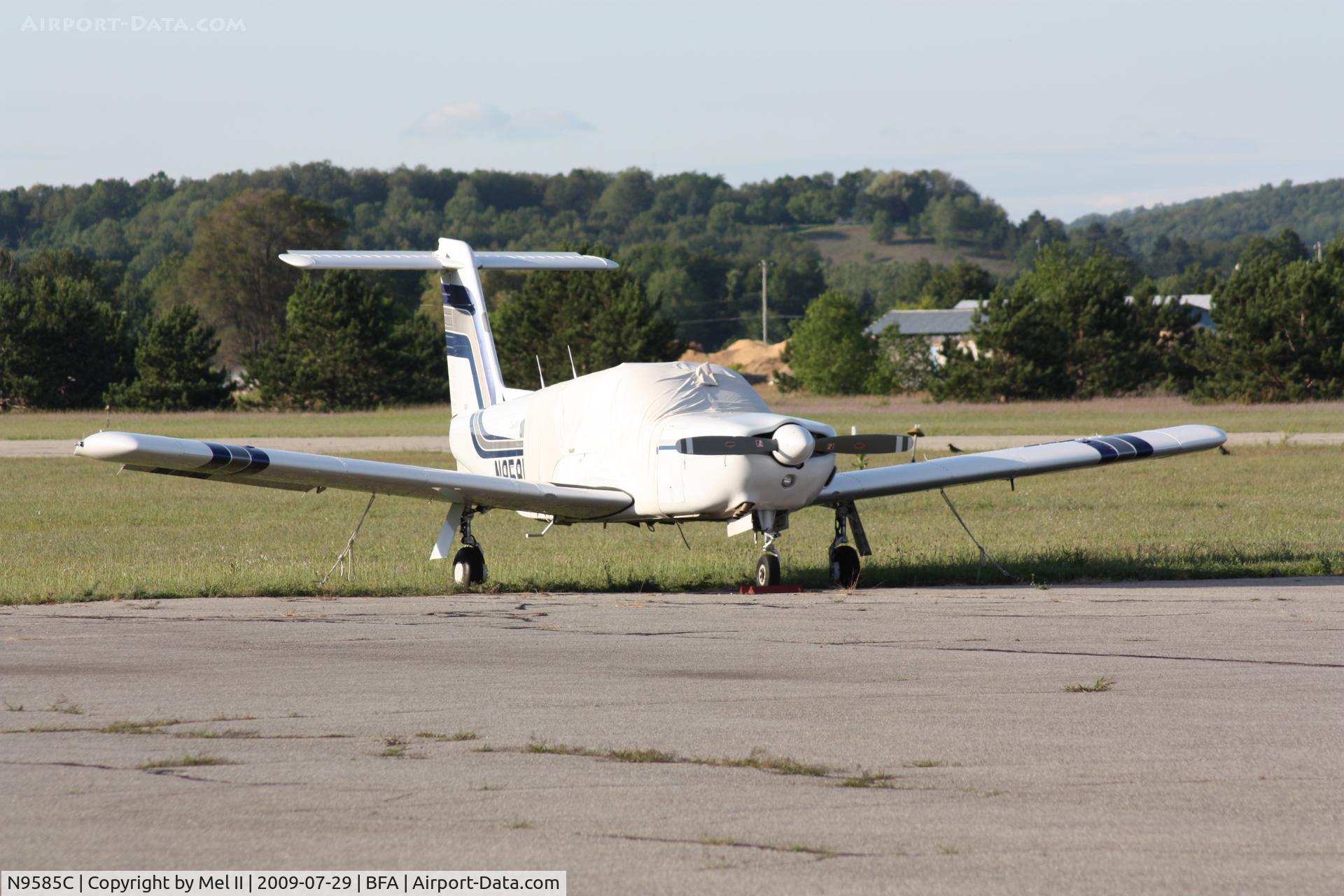 N9585C, 1978 Piper PA-32RT-300 C/N 32R-7885058, Parked