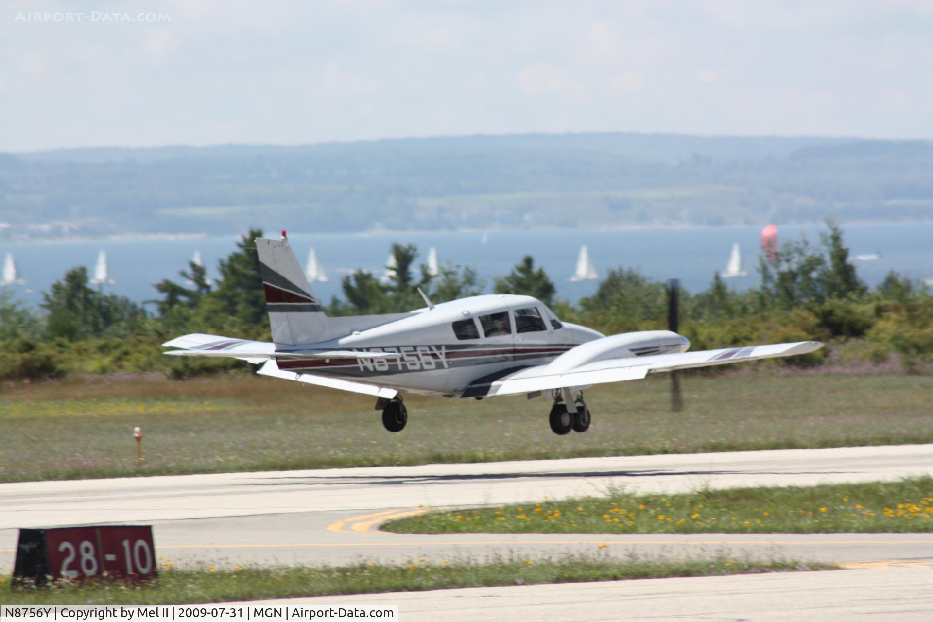 N8756Y, 1969 Piper PA-30 Twin Comanche Twin Comanche C/N 30-1910, Landing RWY 28