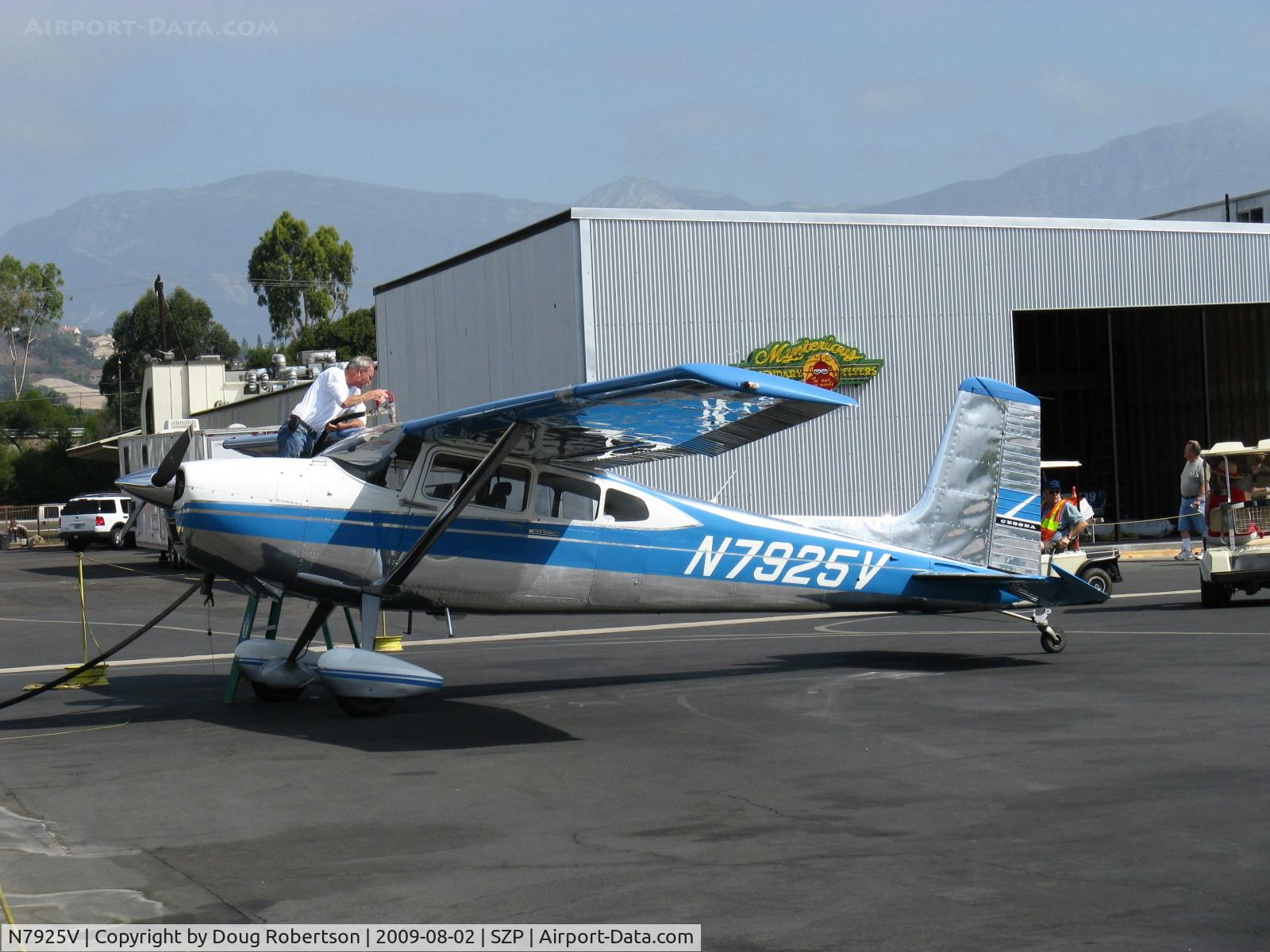 N7925V, 1966 Cessna 180H Skywagon C/N 18051825, 1966 Cessna 180H, Continental O-470 230 Hp, long-range extra fuel-24 gallons in outer wing tips, highly mirror polished, refueling