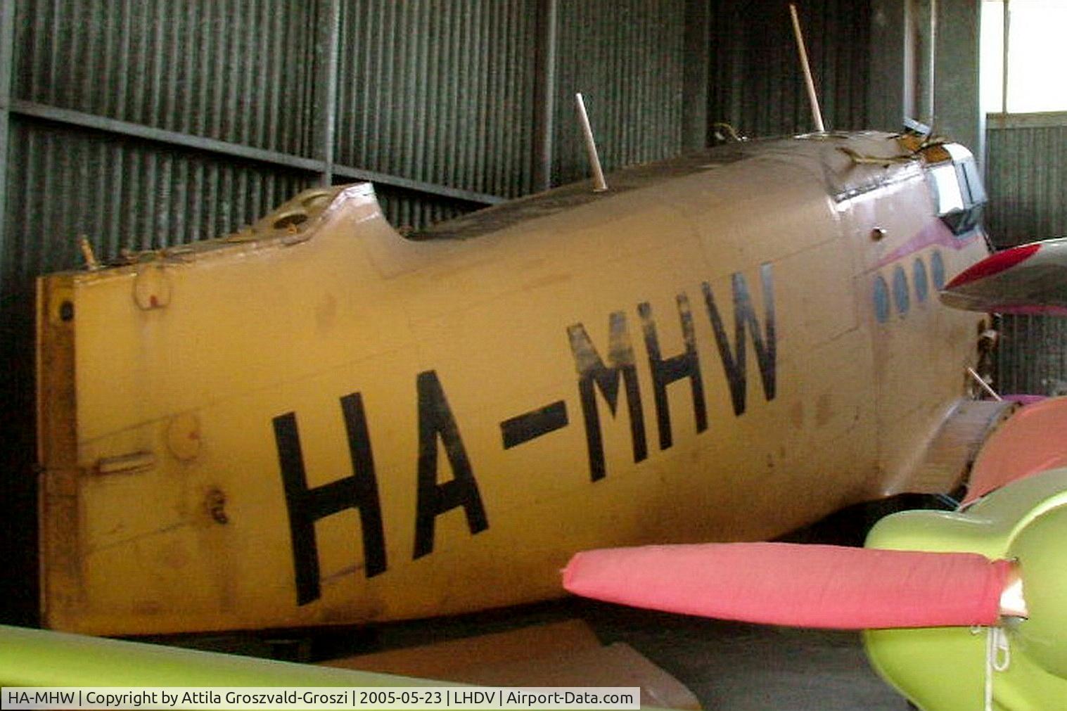 HA-MHW, 1974 PZL-Mielec AN-2R C/N 1G158-60, Dunaujváros Airport, LHDV Hungary - In the airport's hangar, expected for a renovation.