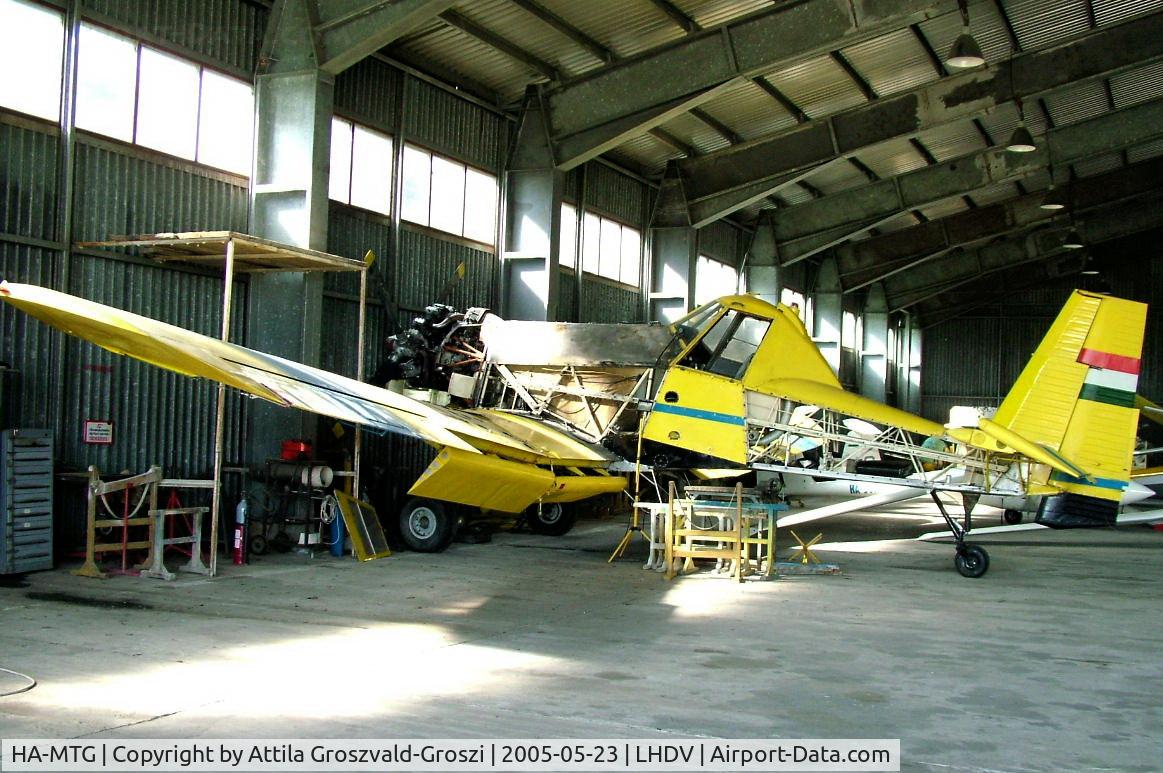 HA-MTG, 1981 PZL-Mielec M-18 Dromader C/N 1Z006-01, Dunaujváros Airport, LHDV Hungary - One before selling preparing, general overhaul.