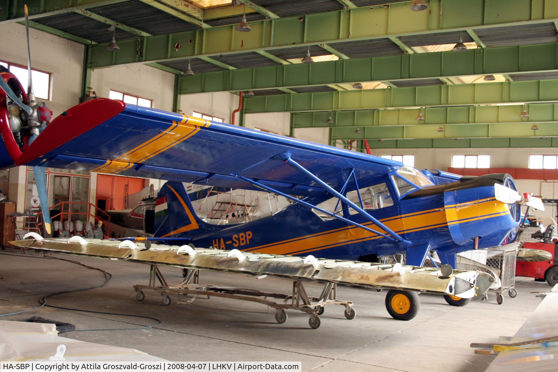 HA-SBP, 1967 PZL-Okecie PZL-101A Gawron C/N 107236, With the new painting the Kaposújlak one (LHKV) in a hangar.