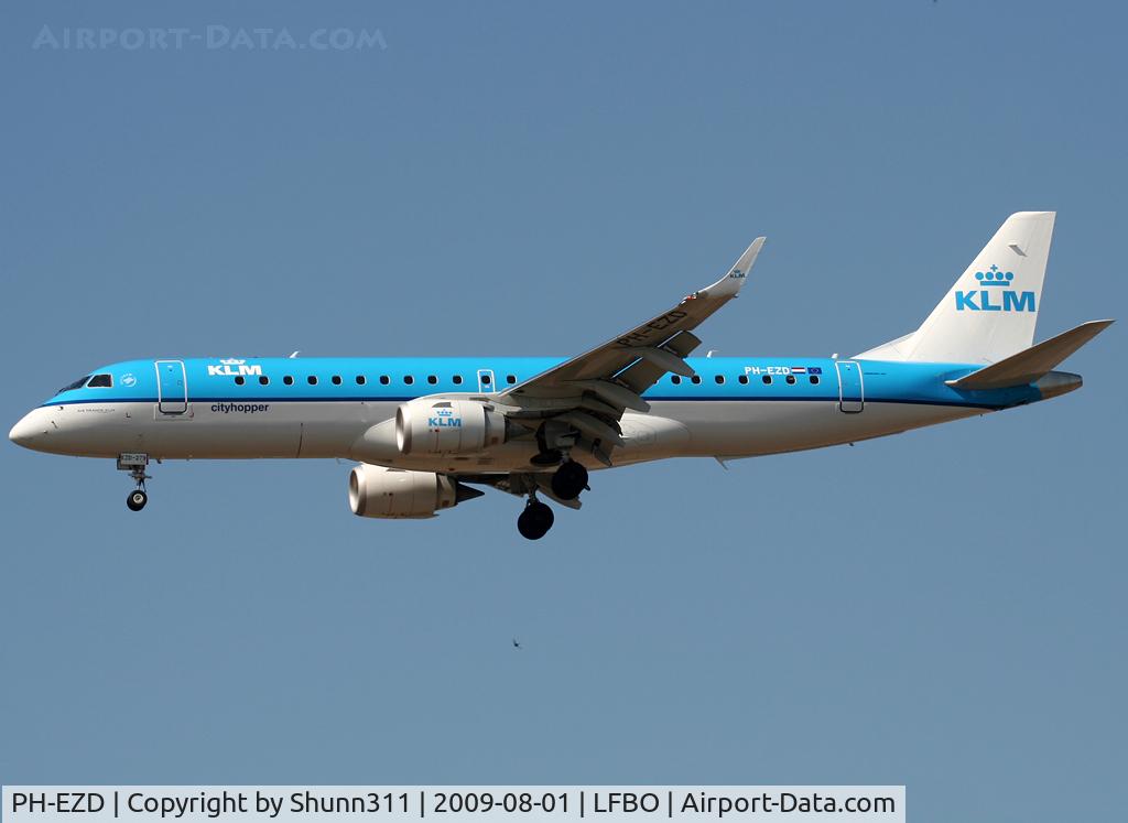 PH-EZD, 2009 Embraer 190LR (ERJ-190-100LR) C/N 19000279, Landing rwy 14L