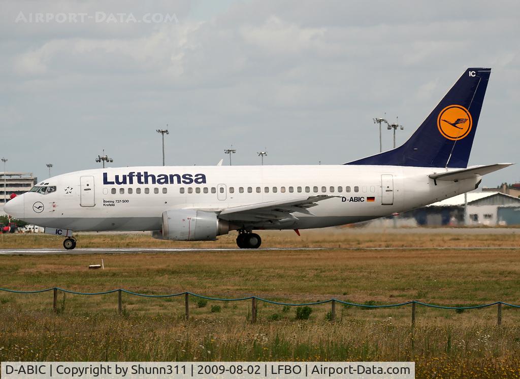 D-ABIC, 1990 Boeing 737-530 C/N 24817, Lining up rwy 32R for departure...