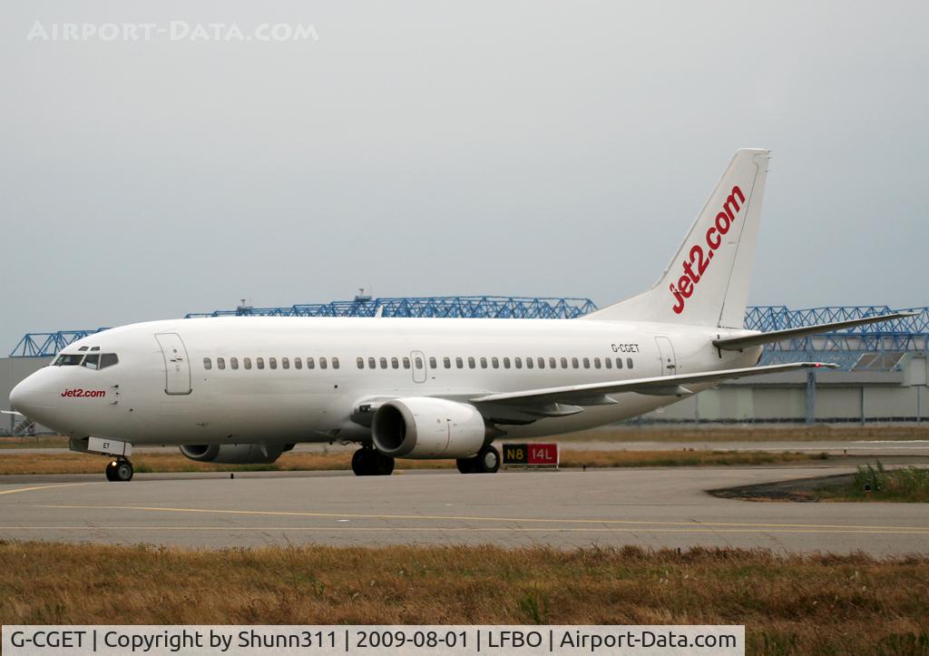 G-CGET, 1995 Boeing 737-33A C/N 27455, Taxiing to the terminal...