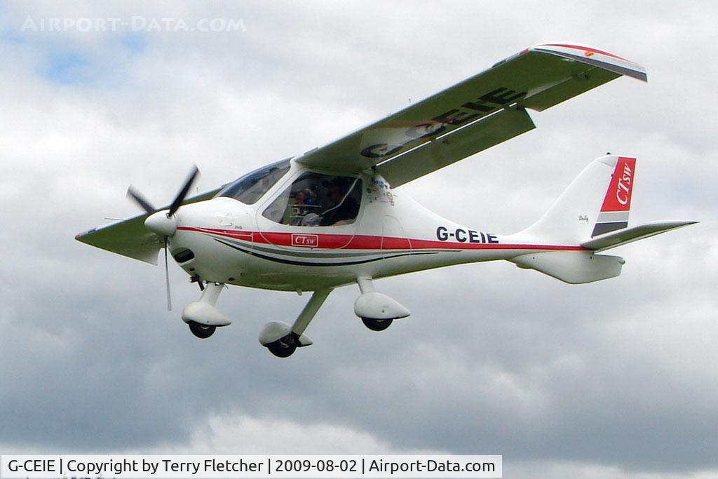 G-CEIE, 2006 Flight Design CTSW C/N 8243, CTSW at the 2009 Stoke Golding Stakeout event