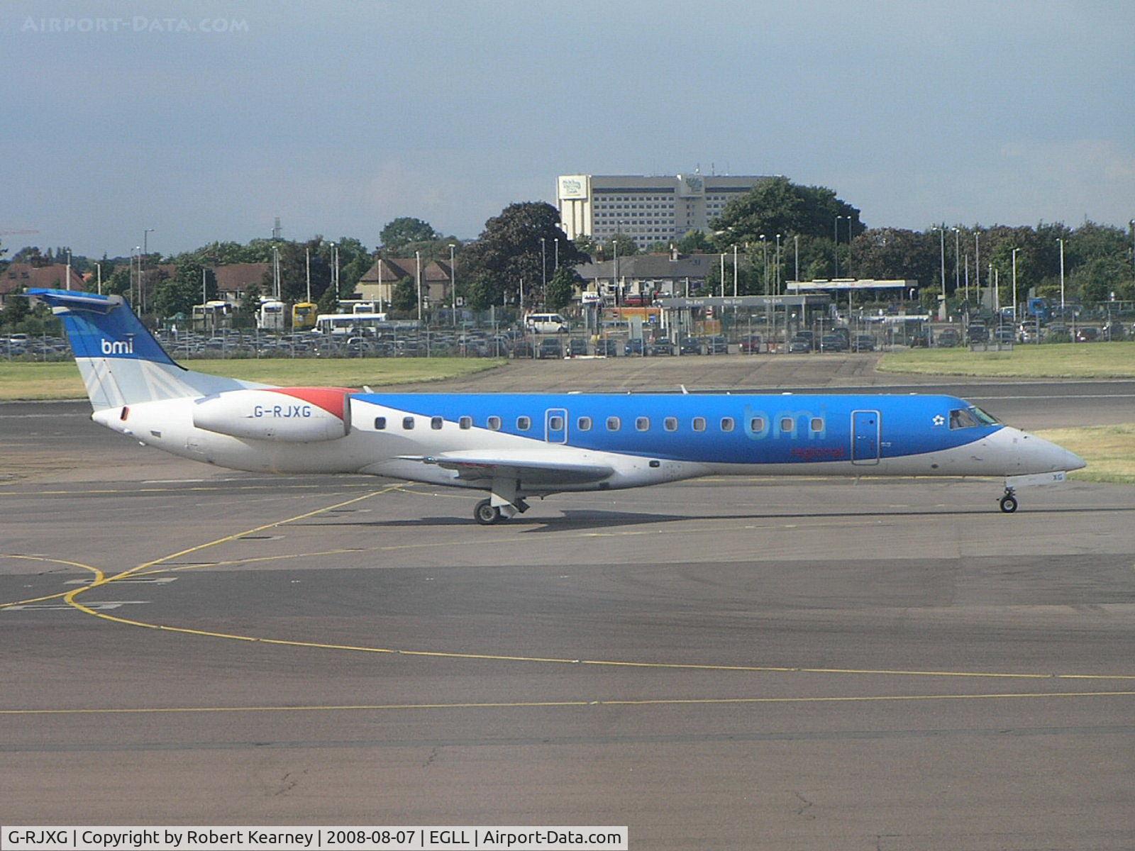 G-RJXG, 2001 Embraer EMB-145EP (ERJ-145EP) C/N 145390, BMI going to stand
