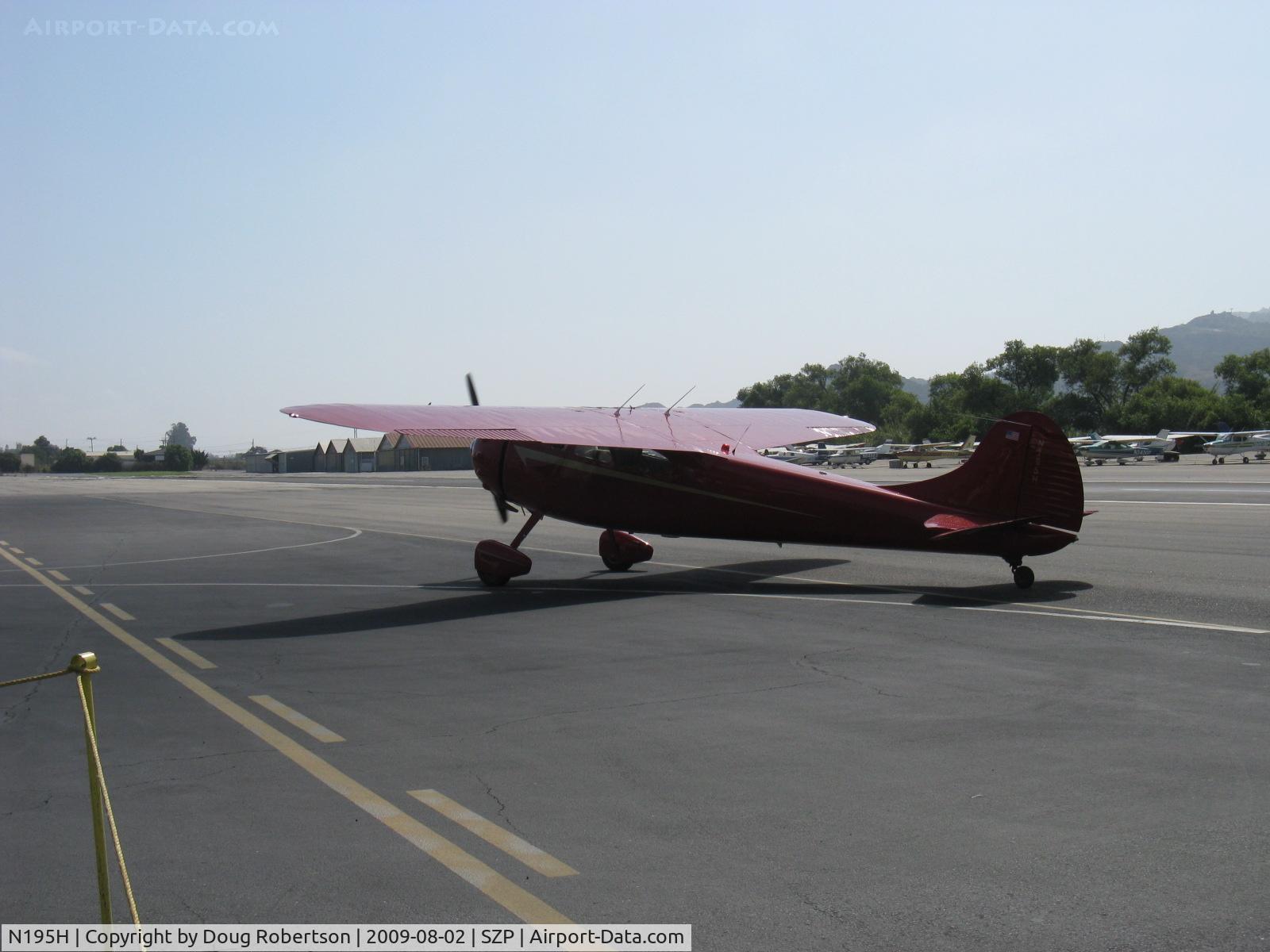 N195H, 1948 Cessna 195 Businessliner C/N 7200, 1948 Cessna 195 BUSINESSLINER, Jacobs R755-A2 300 Hp, taxi turn