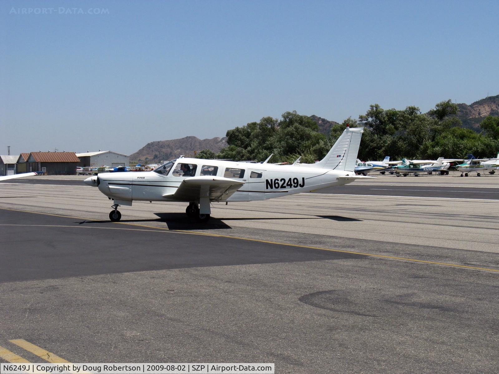 N6249J, 1976 Piper PA-32R-300 Cherokee Lance C/N 32R-7680340, 1976 Piper PA-32R-300 LANCE, Lycoming TIO-540-K1G5D 300 Hp turbo upgrade, taxi turn