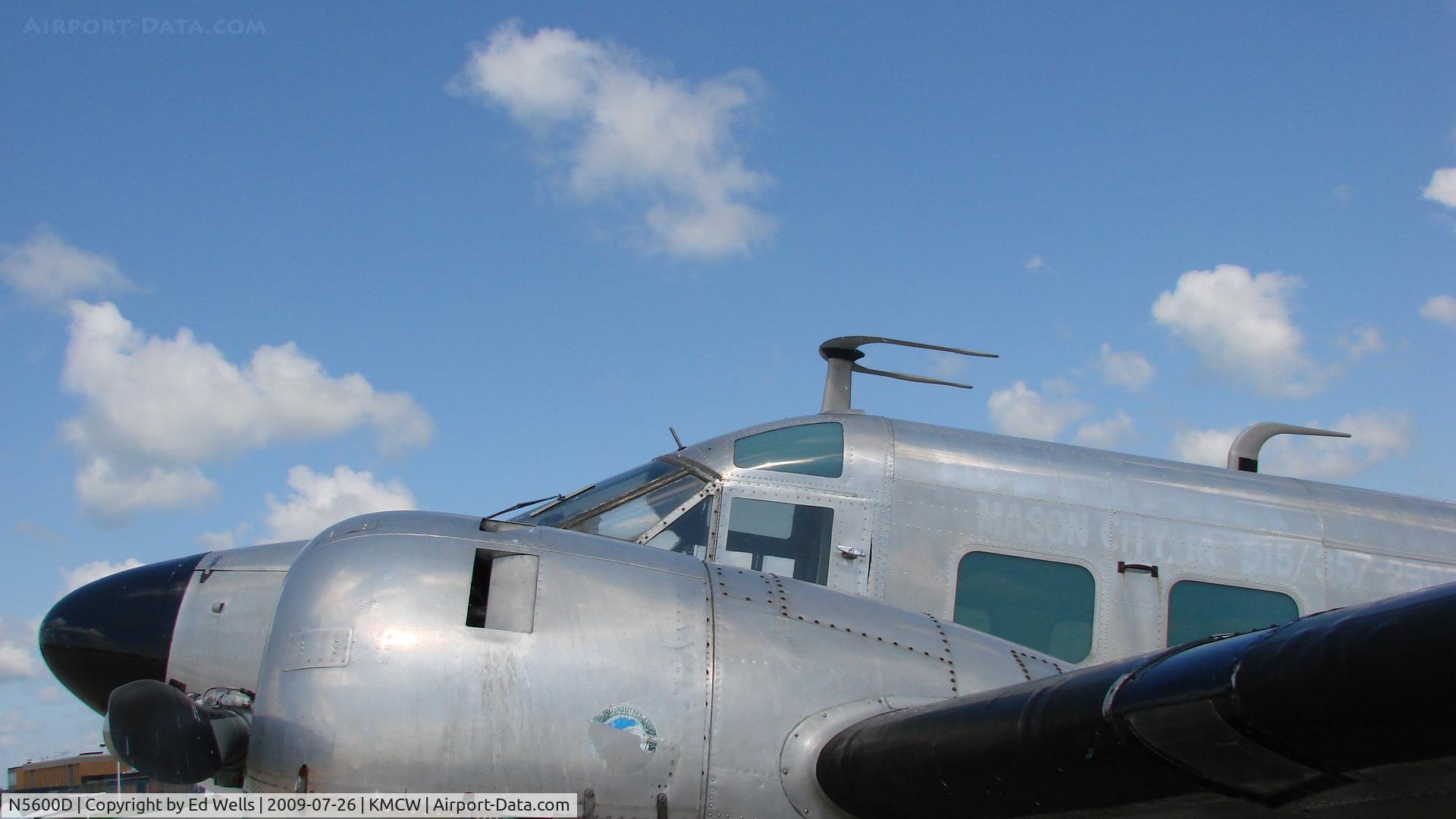N5600D, 1957 Beech E18S C/N BA-296, On the ramp at MCW