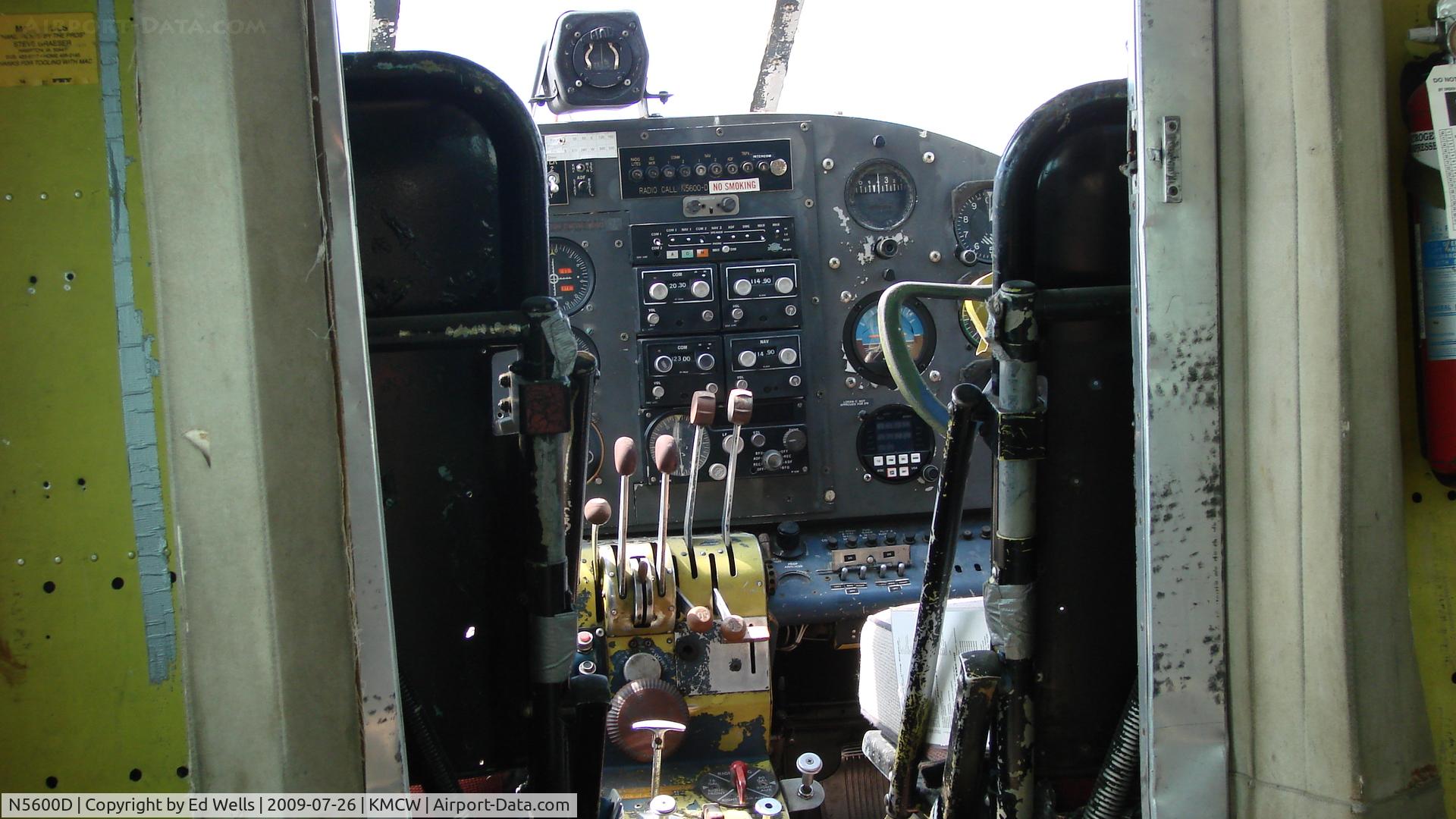 N5600D, 1957 Beech E18S C/N BA-296, Needs some TLC