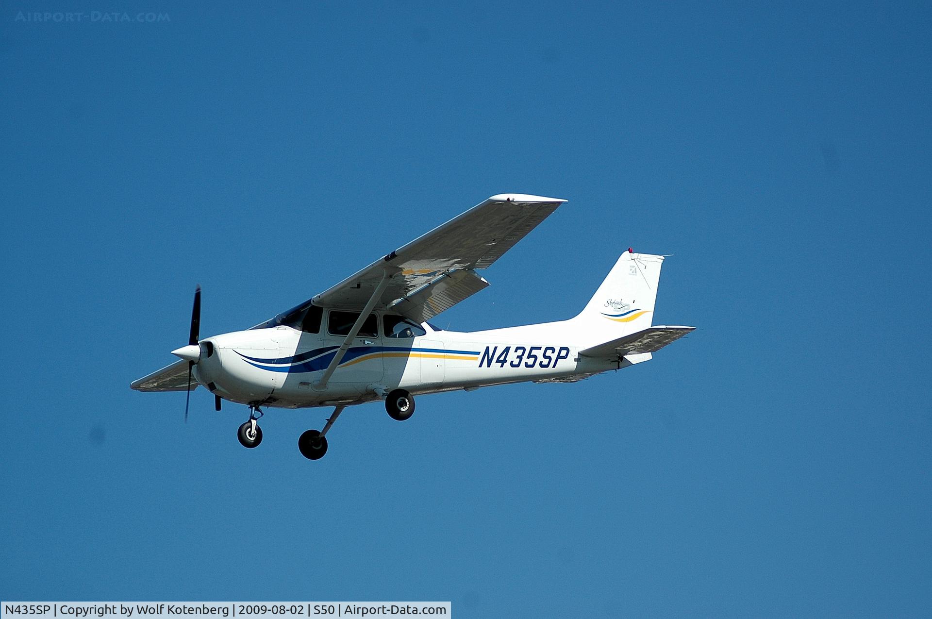 N435SP, 1999 Cessna 172S C/N 172S8304, landing sequence 2