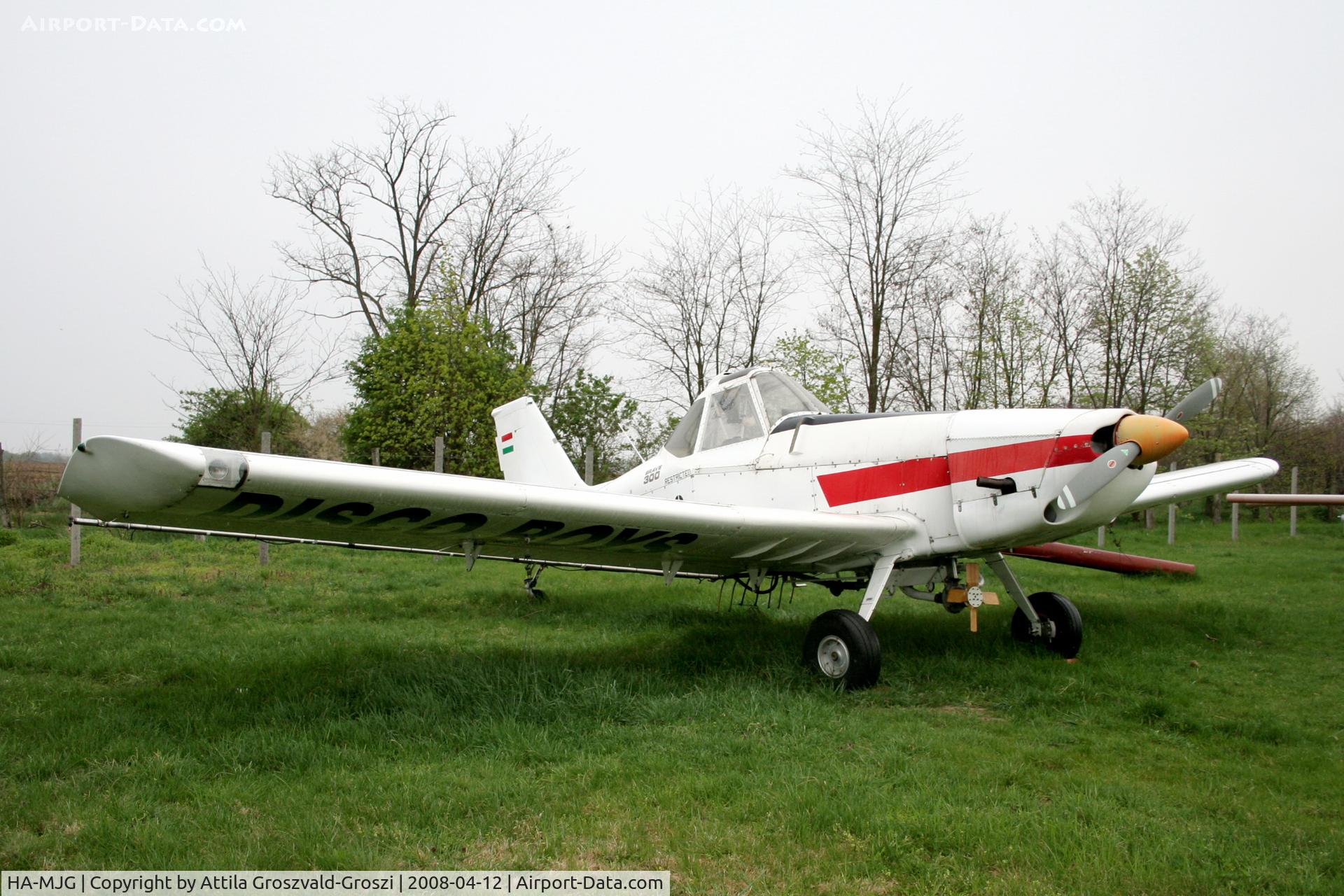 HA-MJG, 1978 Piper PA-36-300 Pawnee Brave C/N 36-7860088, Siófok-Kiliti,Papkutapuszta agricultural airport and take-off field