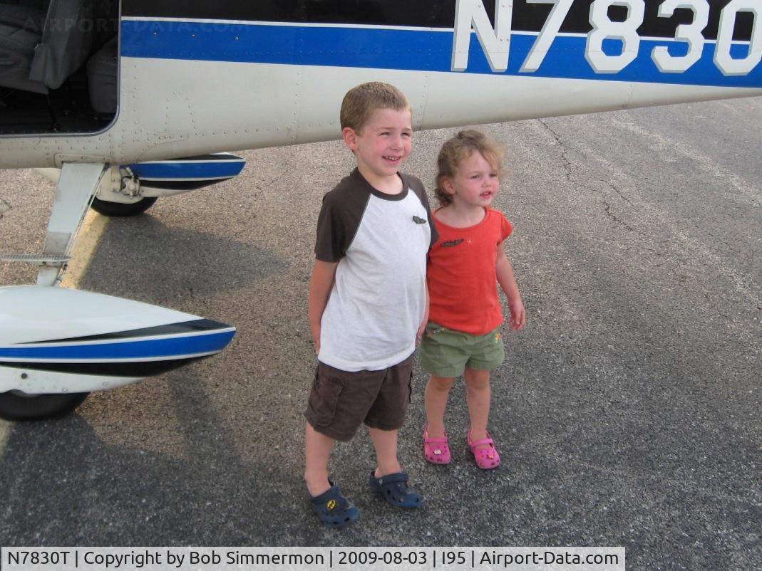 N7830T, 1960 Cessna 172A C/N 47430, Landon & Avery after their 1st plane ride.
