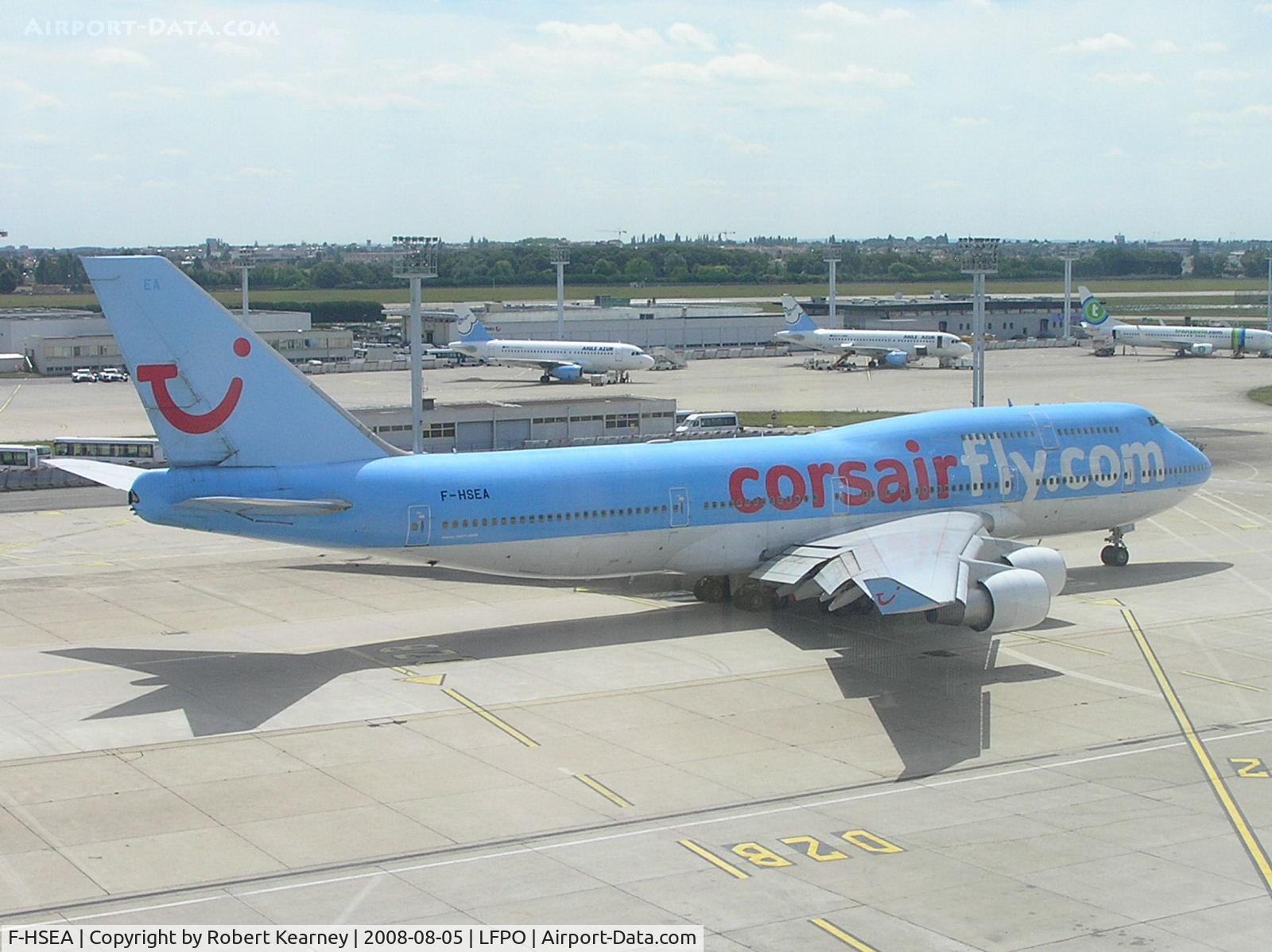 F-HSEA, 1992 Boeing 747-422 C/N 26877, Corsair going to r/w