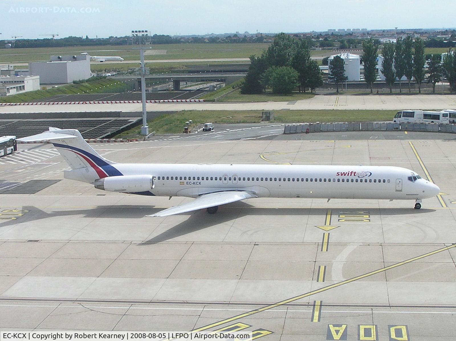 EC-KCX, 1988 McDonnell Douglas MD-83 (DC-9-83) C/N 49619, Swift Air going for take-off