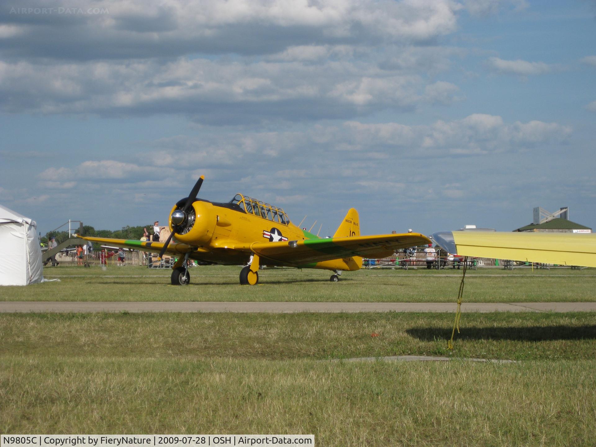 N9805C, 1945 North American SNJ-5B Texan C/N 85036, SNJ at EAA Training Command Center