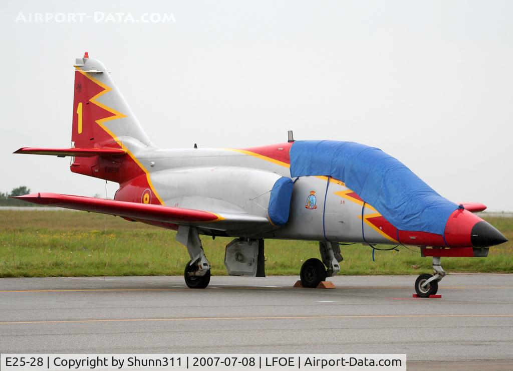 E25-28, CASA C-101EB Aviojet C/N EB01-28-028, Used as a demo during LFOE Airshow 2007
