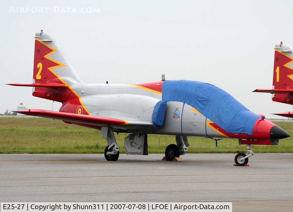 E25-27, CASA C-101EB Aviojet C/N EB01-27-027, Used as a demo during LFOE Airshow 2007